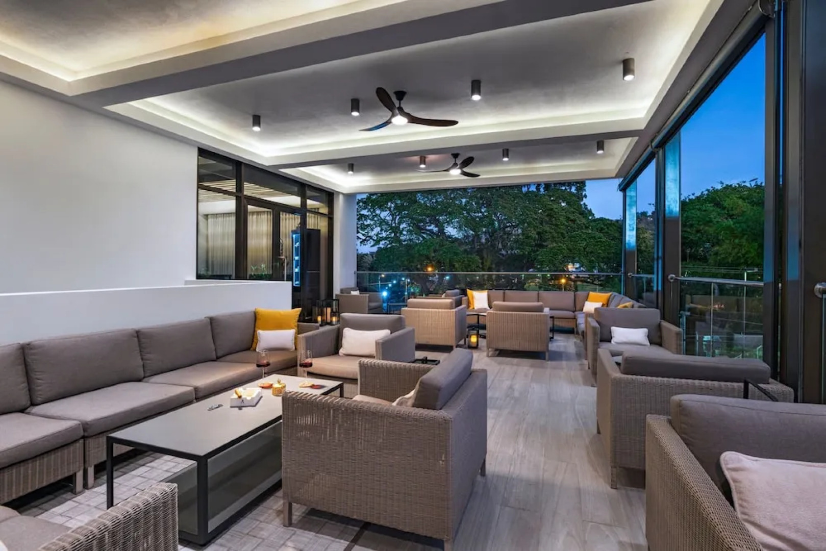 The BRIX, Autograph Collection