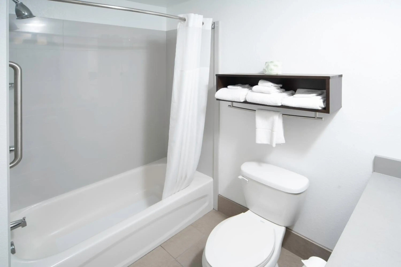 Country Inn & Suites by Radisson, Rocky Mount, NC