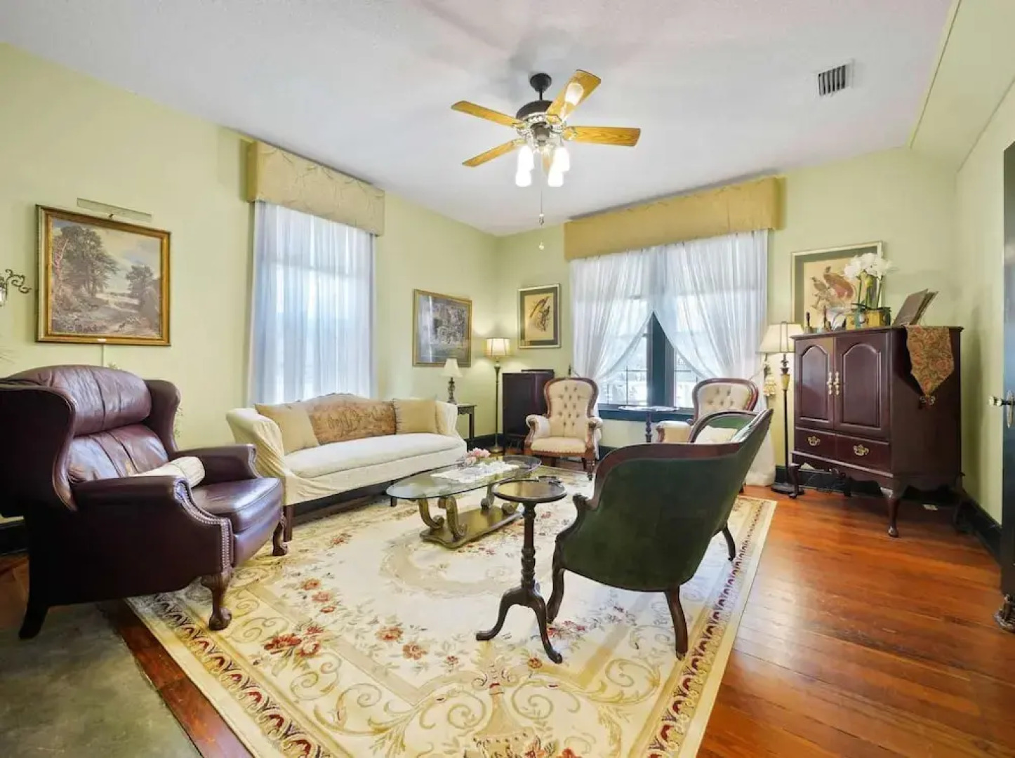 Charming Green Cove Historic Home 1st Floor Stay