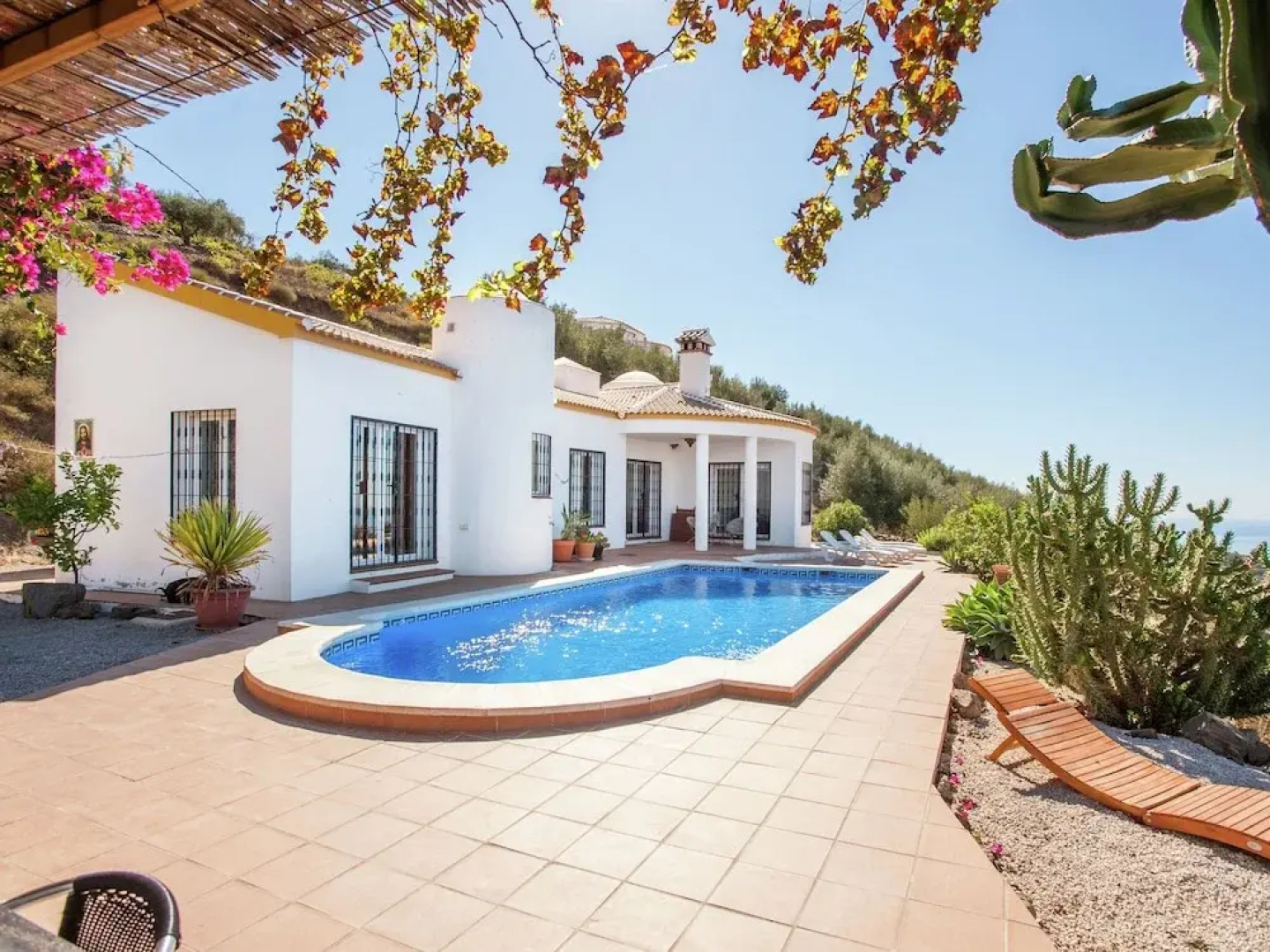 Villa in Arenas With Private Pool and Breathtaking Views