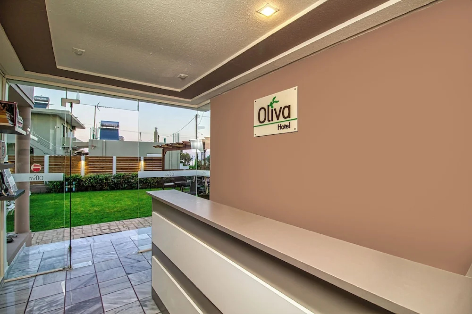 Oliva Beach Studios & Apartments