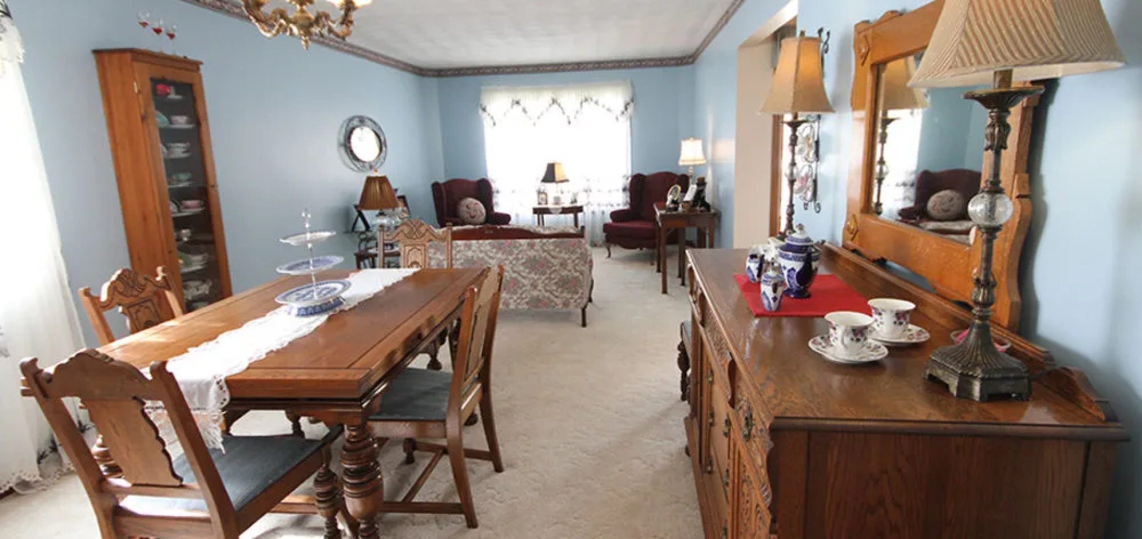 Rose Court Bed & Breakfast