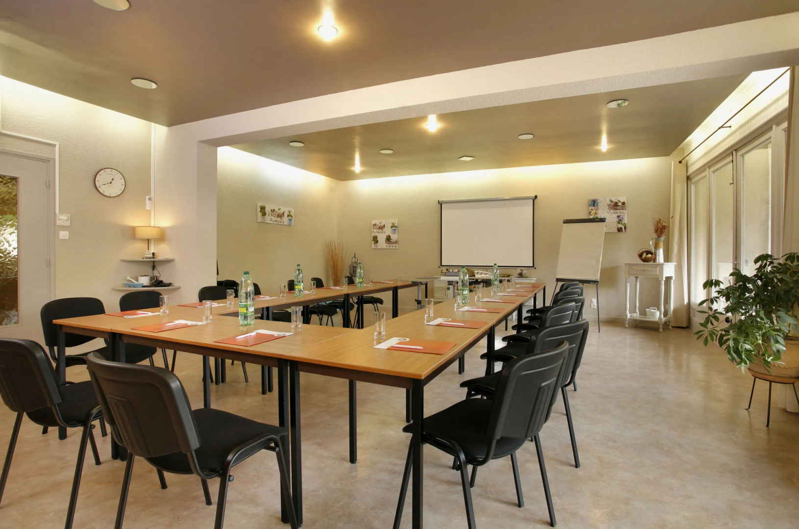 Logis Hôtel Médiéval, Montélimar Nord