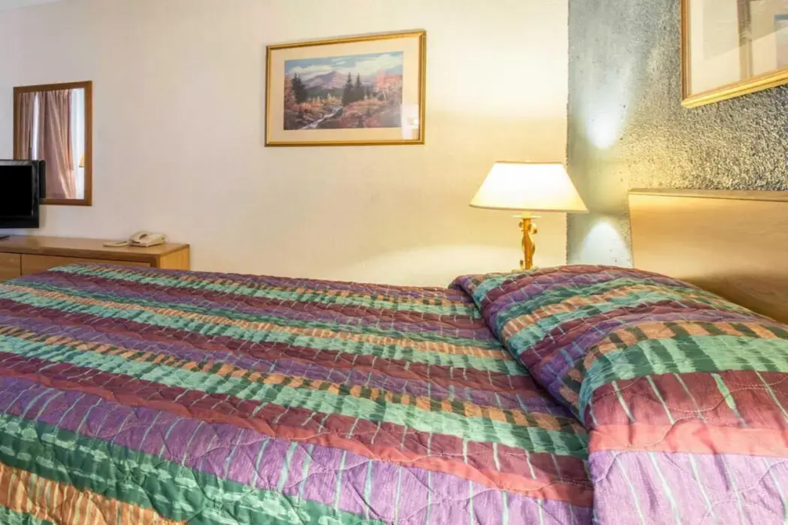 Rodeway Inn & Suites