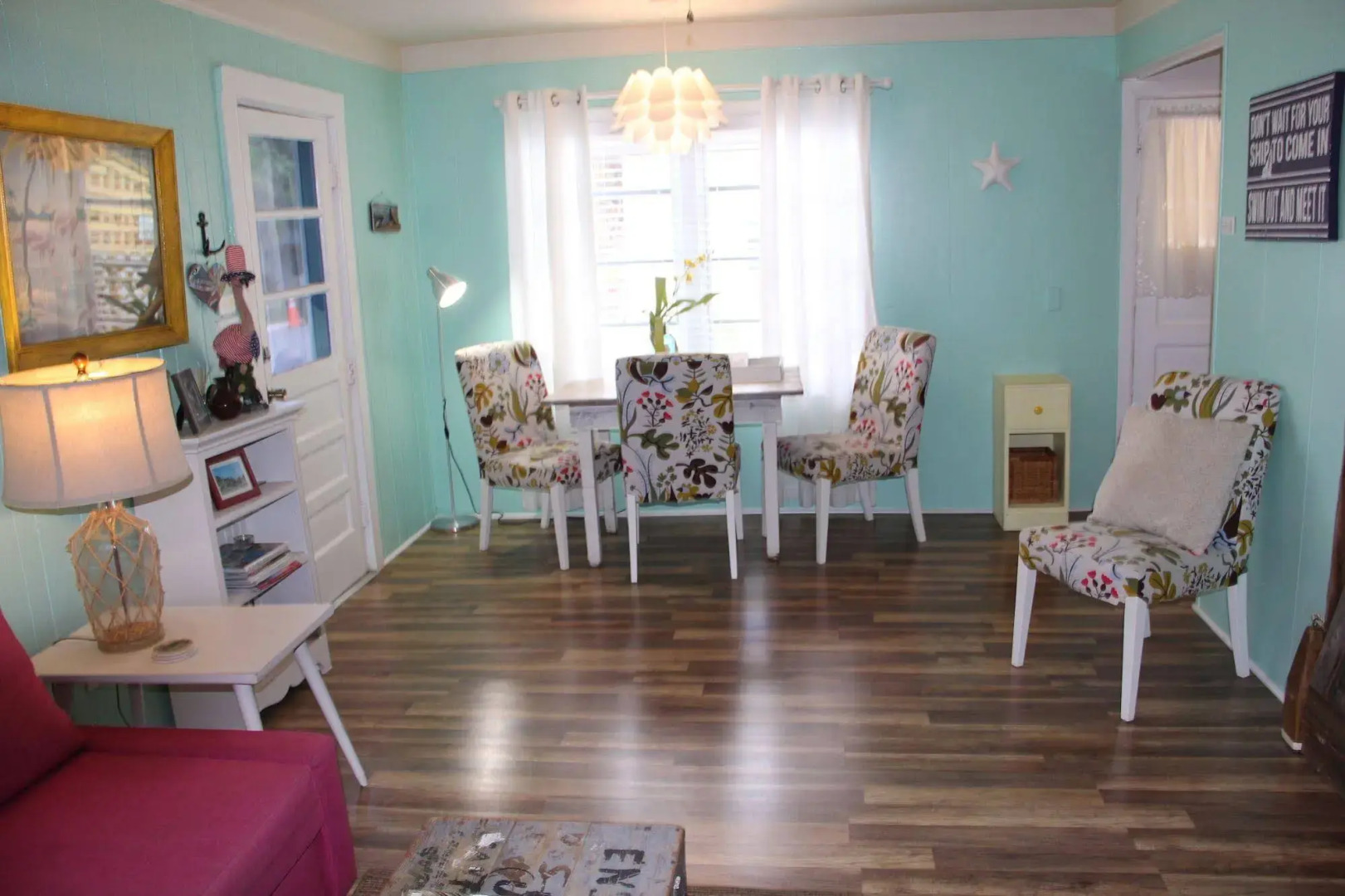 Sunset Inn & Cottages