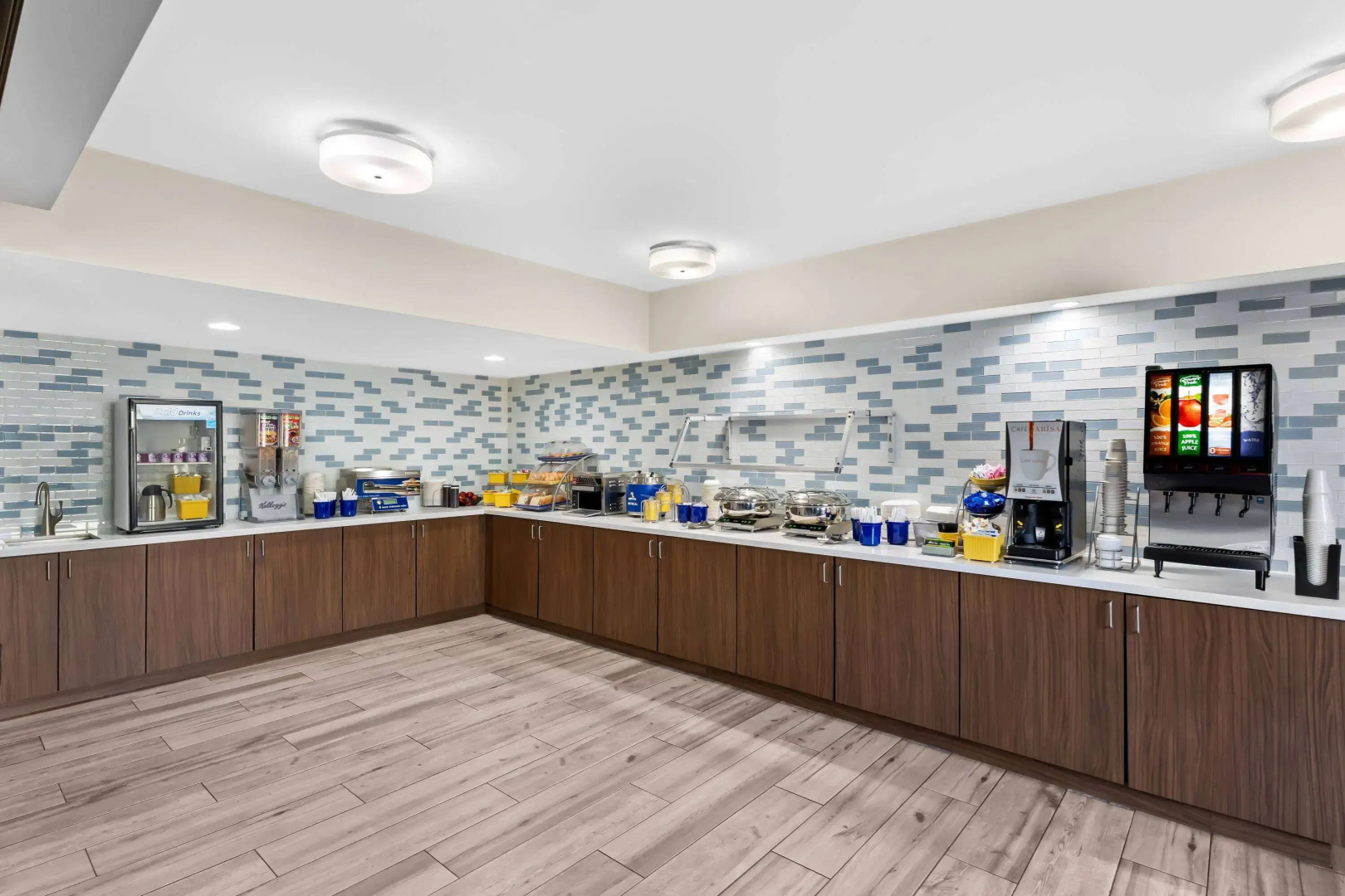 Days Inn & Suites by Wyndham Mesa Near Phoenix