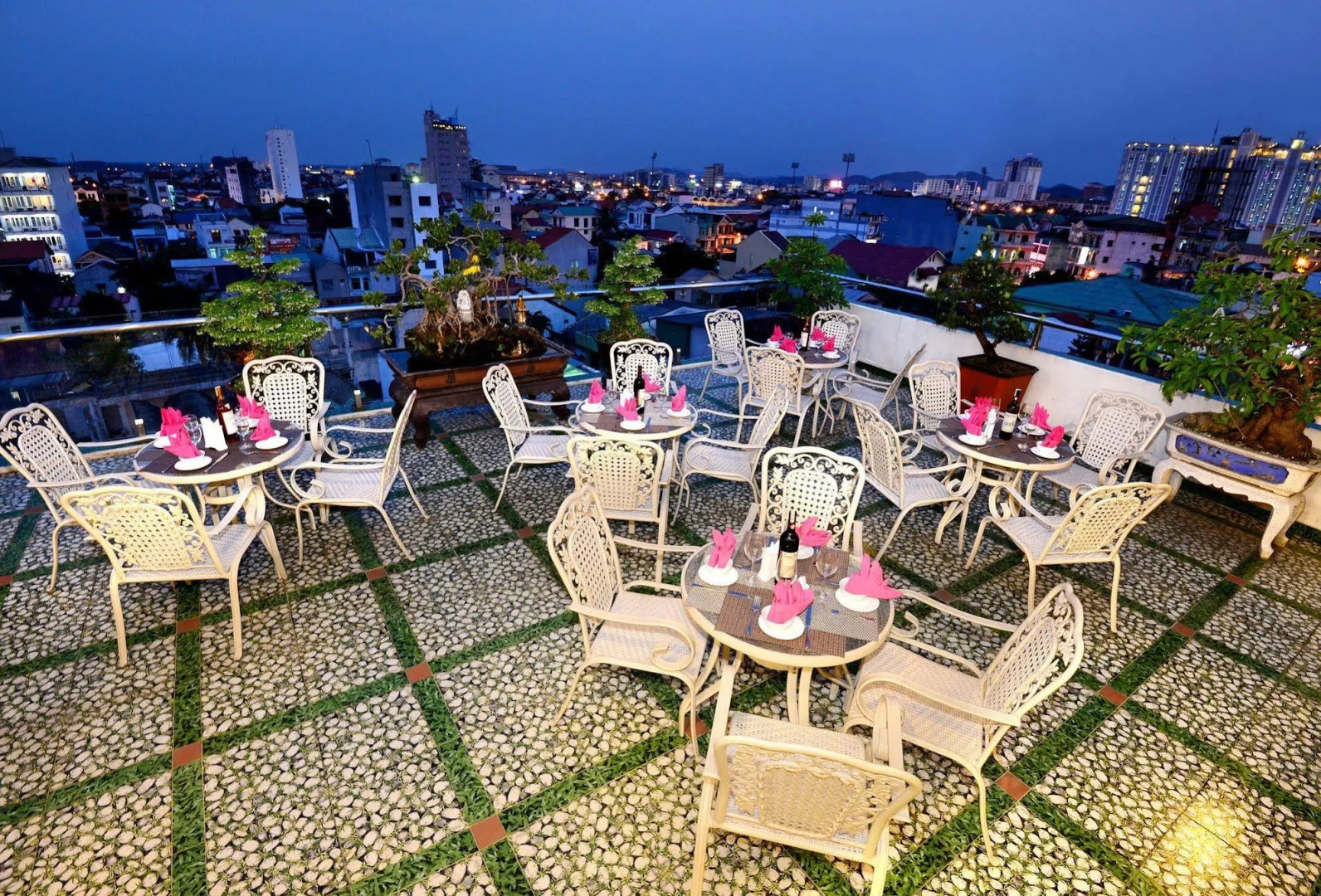 Thanh Lich Hue Hotel