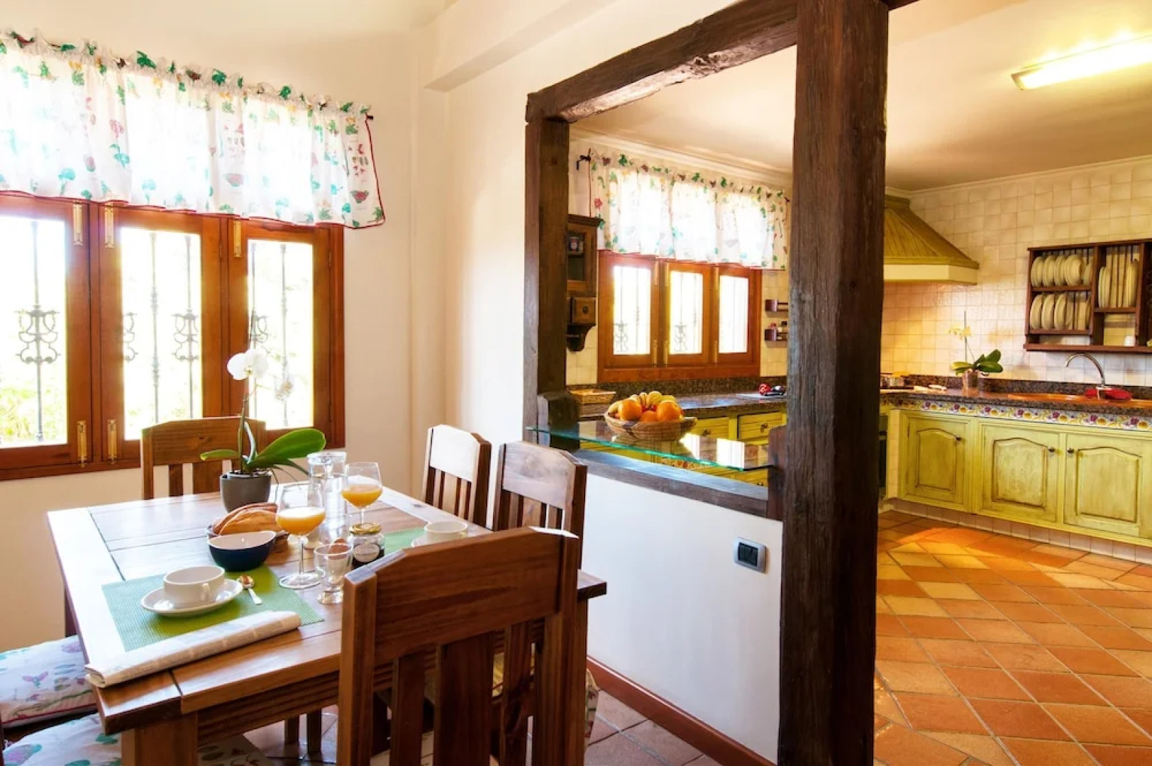 Villa for 10 in Gran Canaria Near Arucas Village