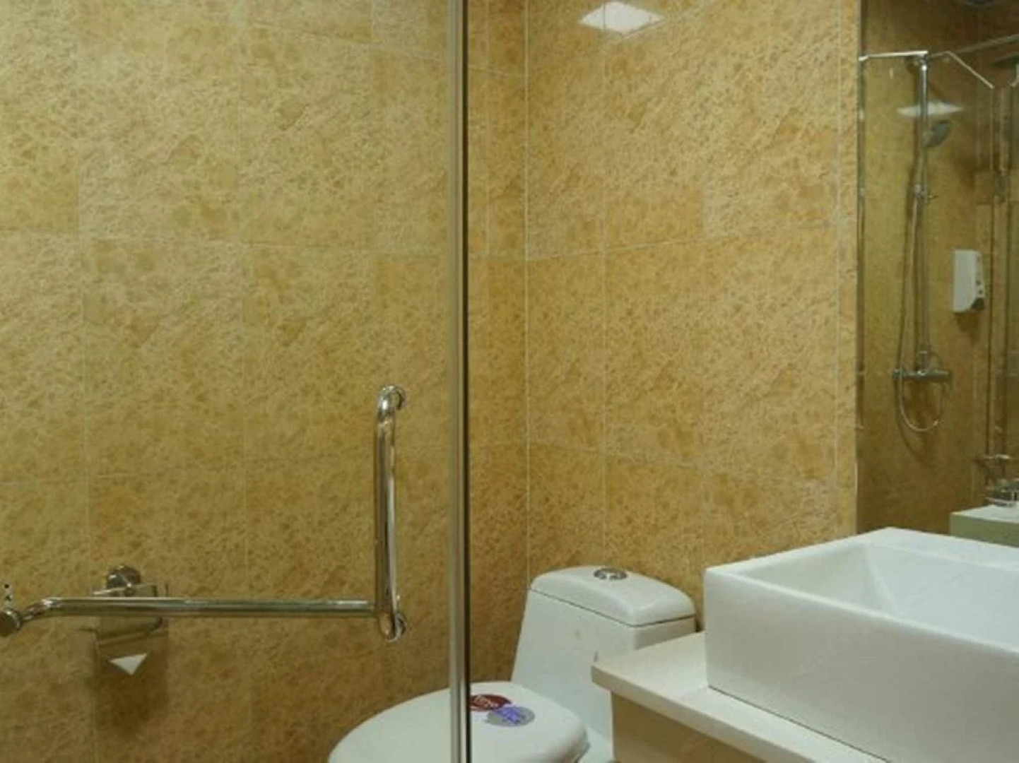 8 Inns Fenggang Xingao Shopping Plaza Branch