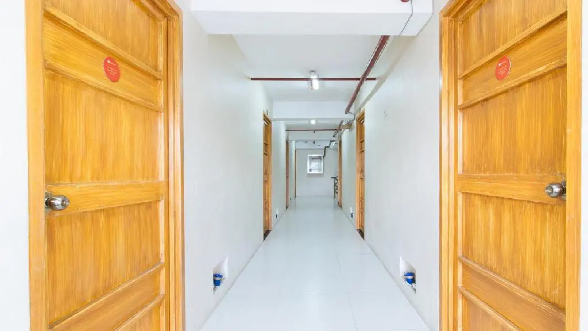 RedDoorz near C5 Kalayaan Avenue Makati