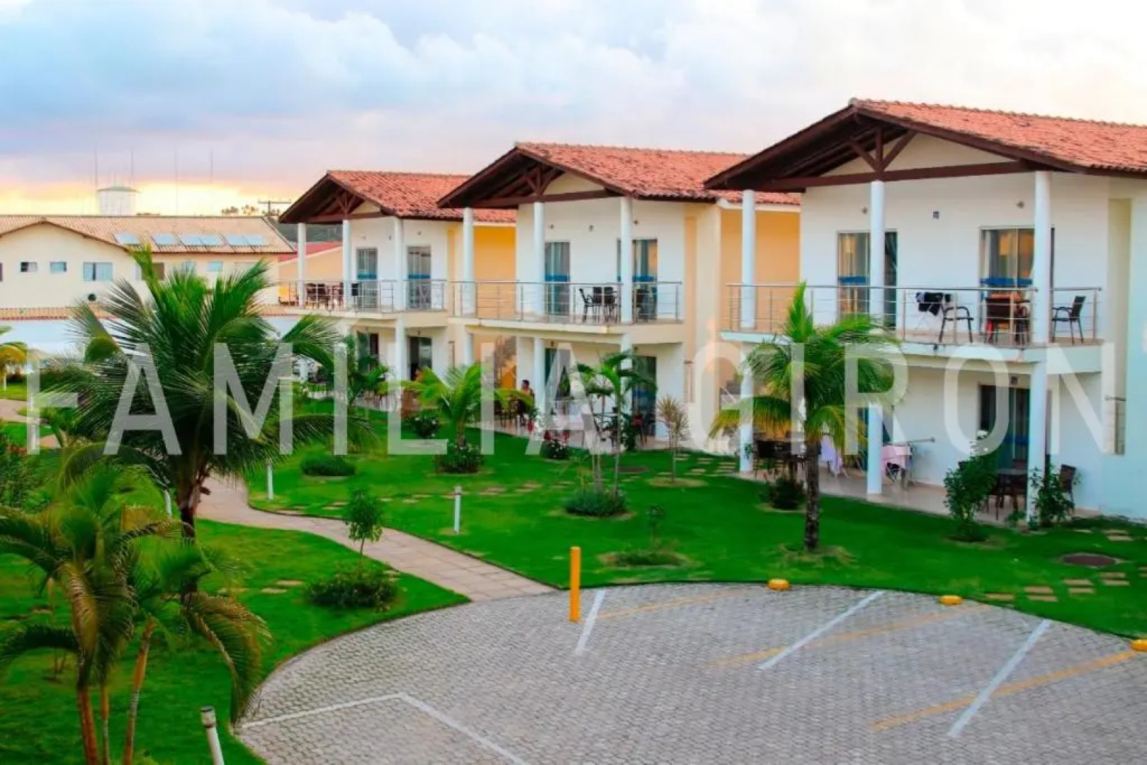 Flats a 100 mts da Praia