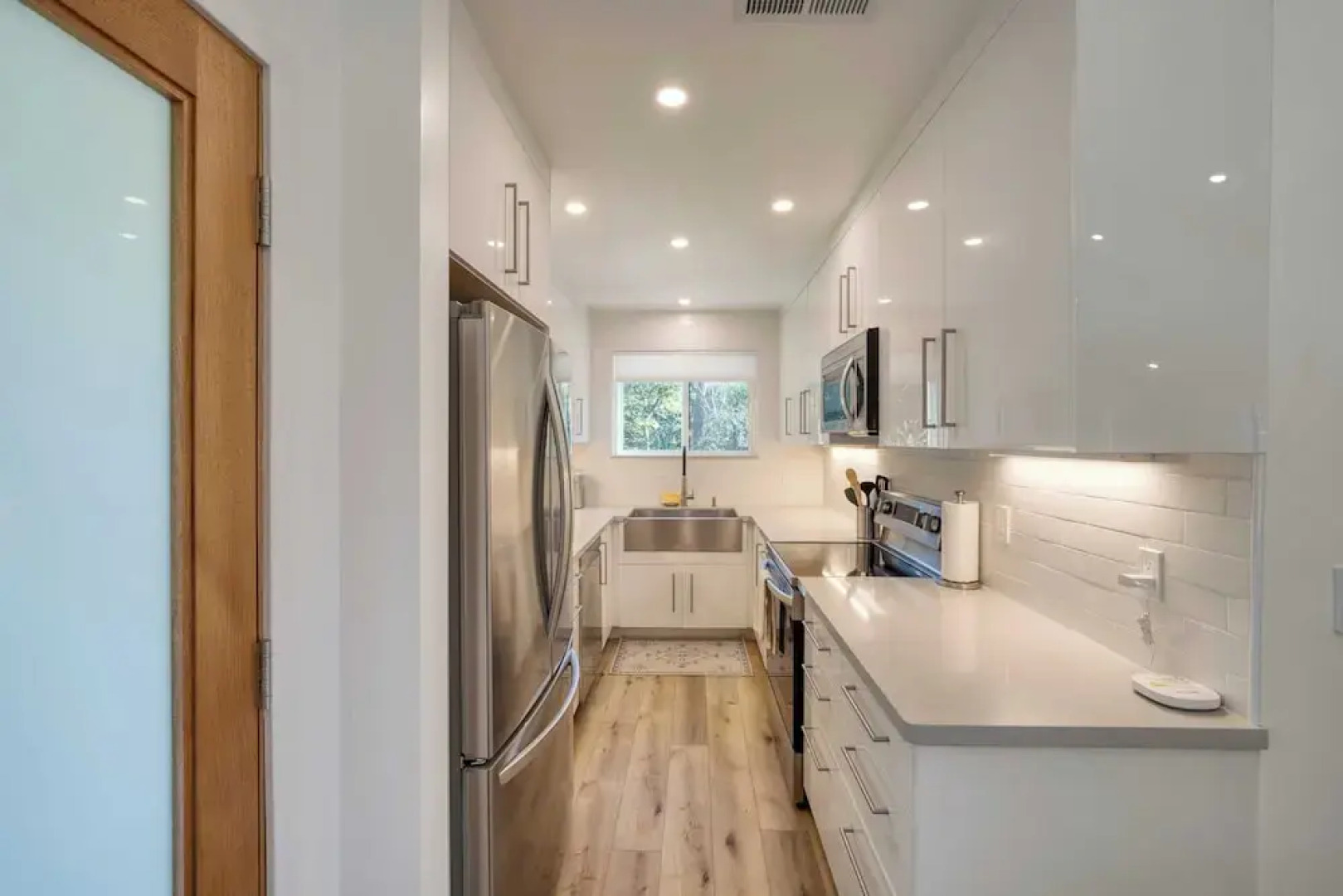 Sunridge Lookout by Avantstay Big Backyard Oasis + Patio, Central Location