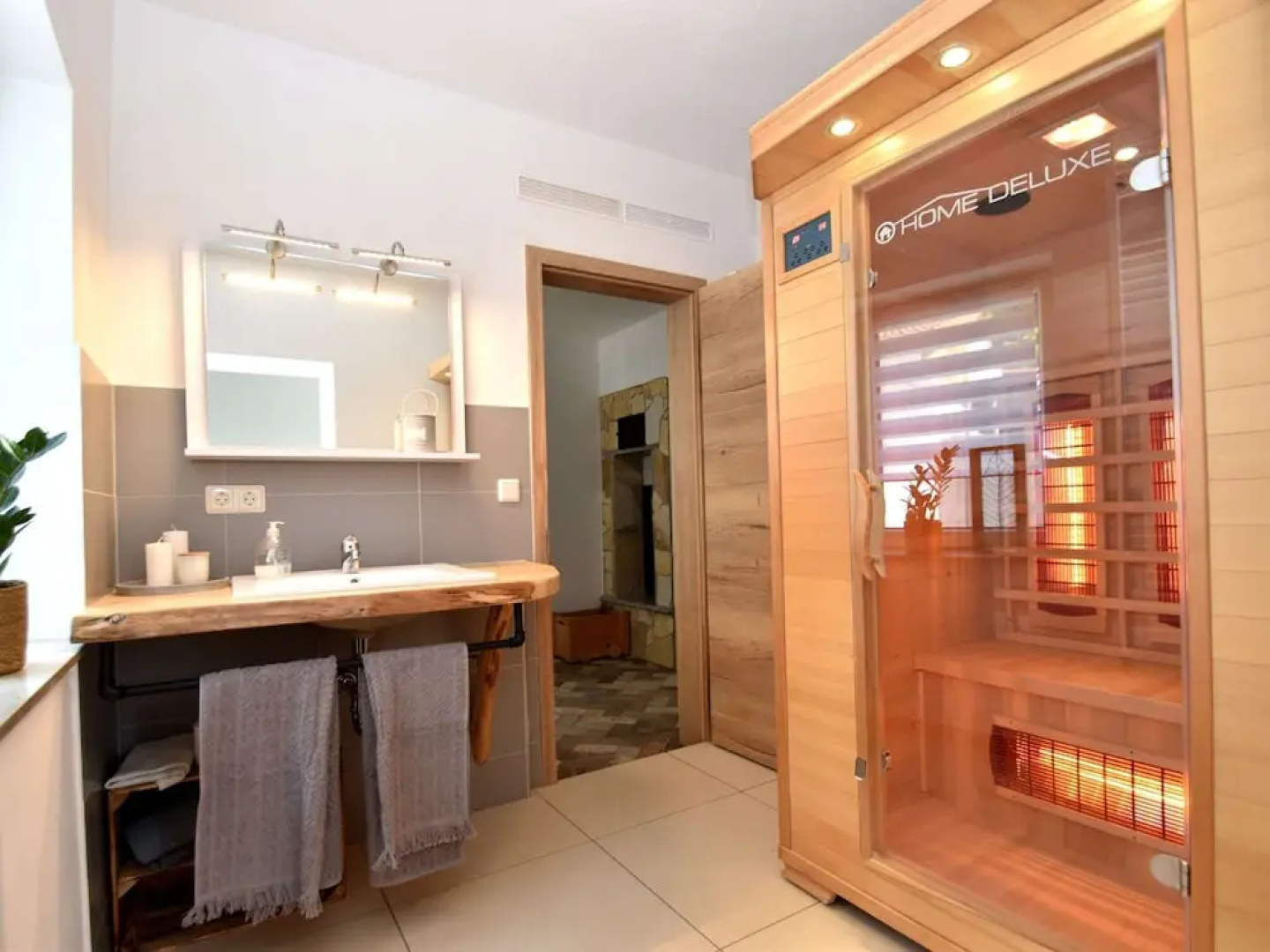 Ferienhaus mit Sauna & Spa, Huttenrode