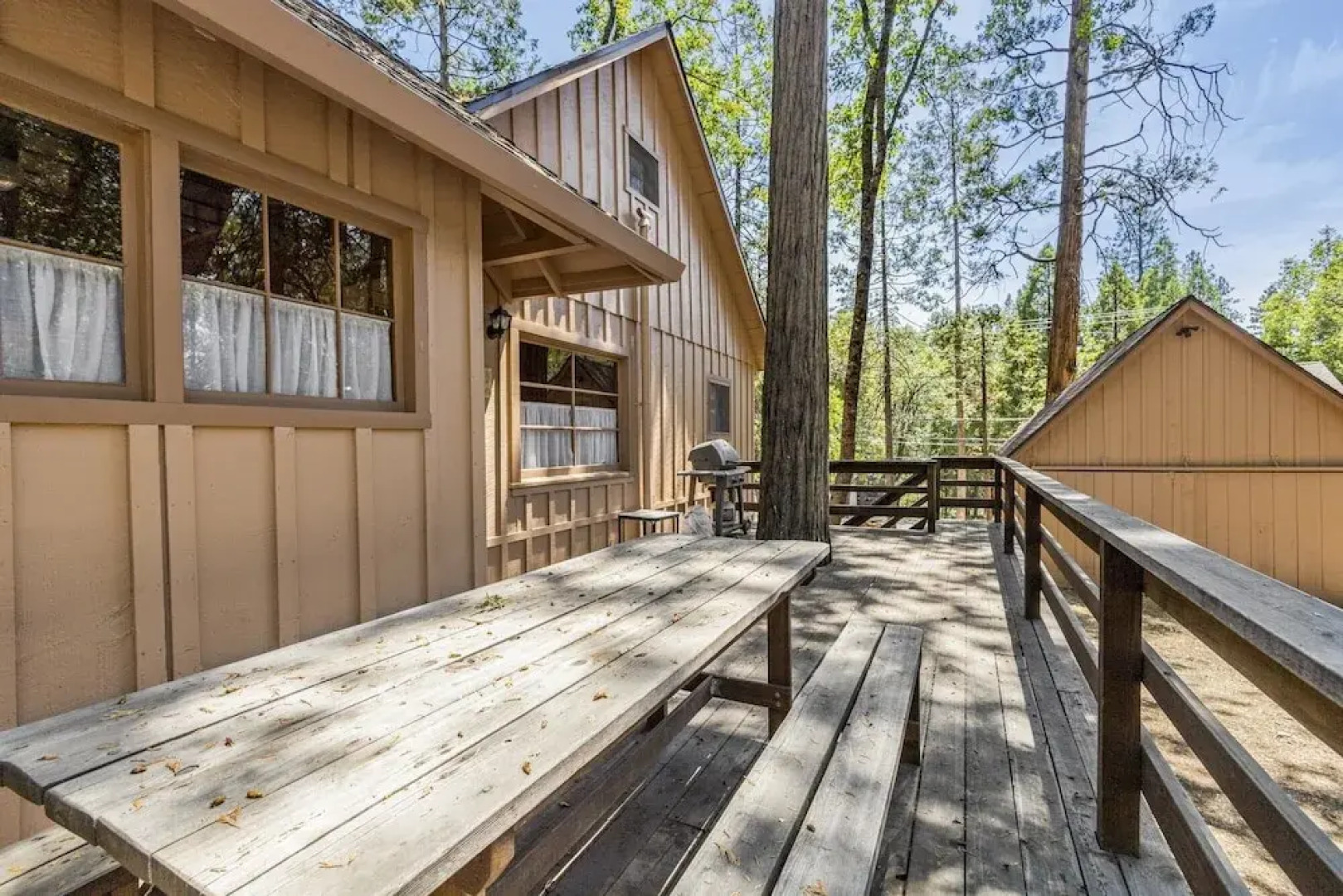 The Nest 4 Bedroom Cabin by Redawning