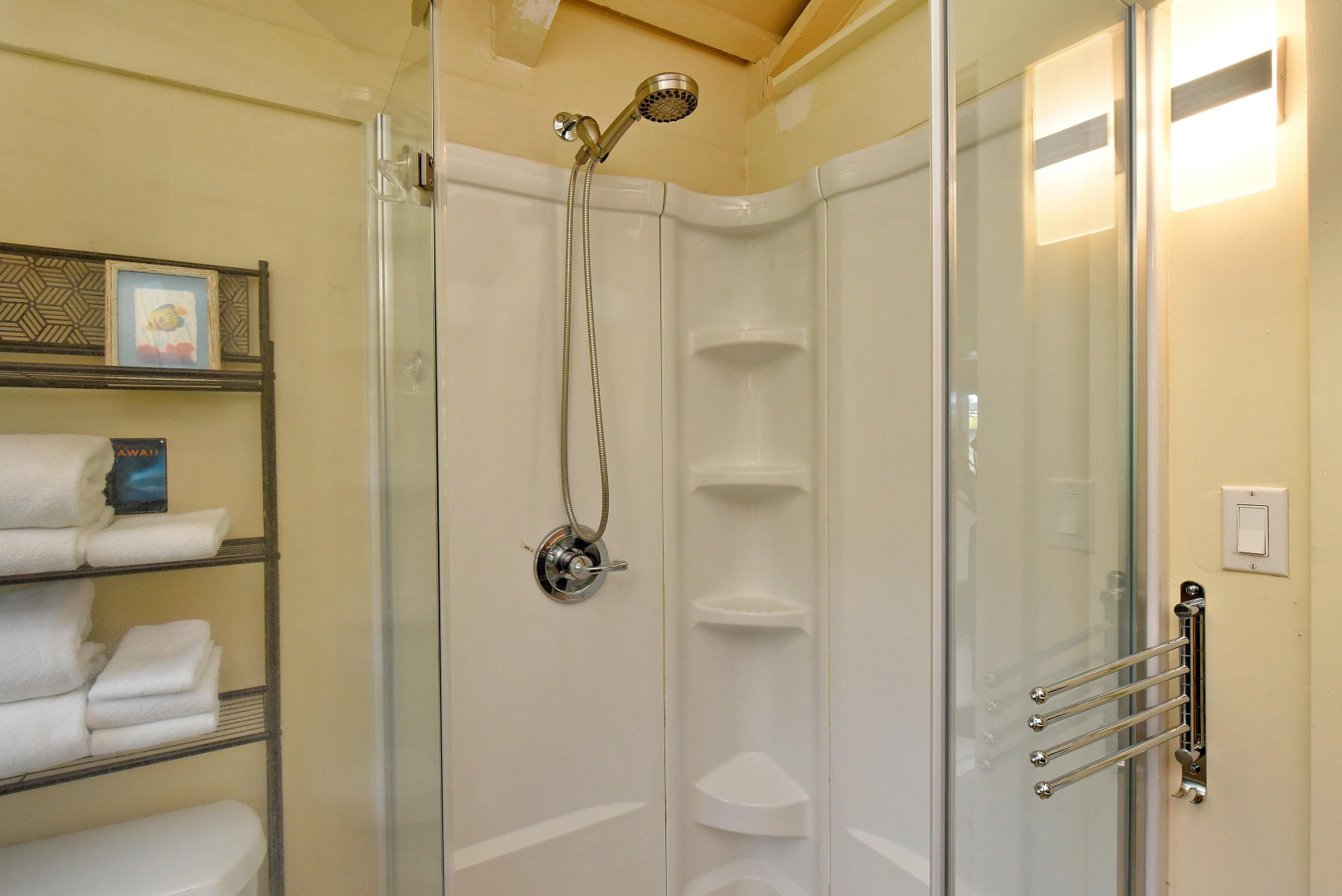 International Colony Club 34