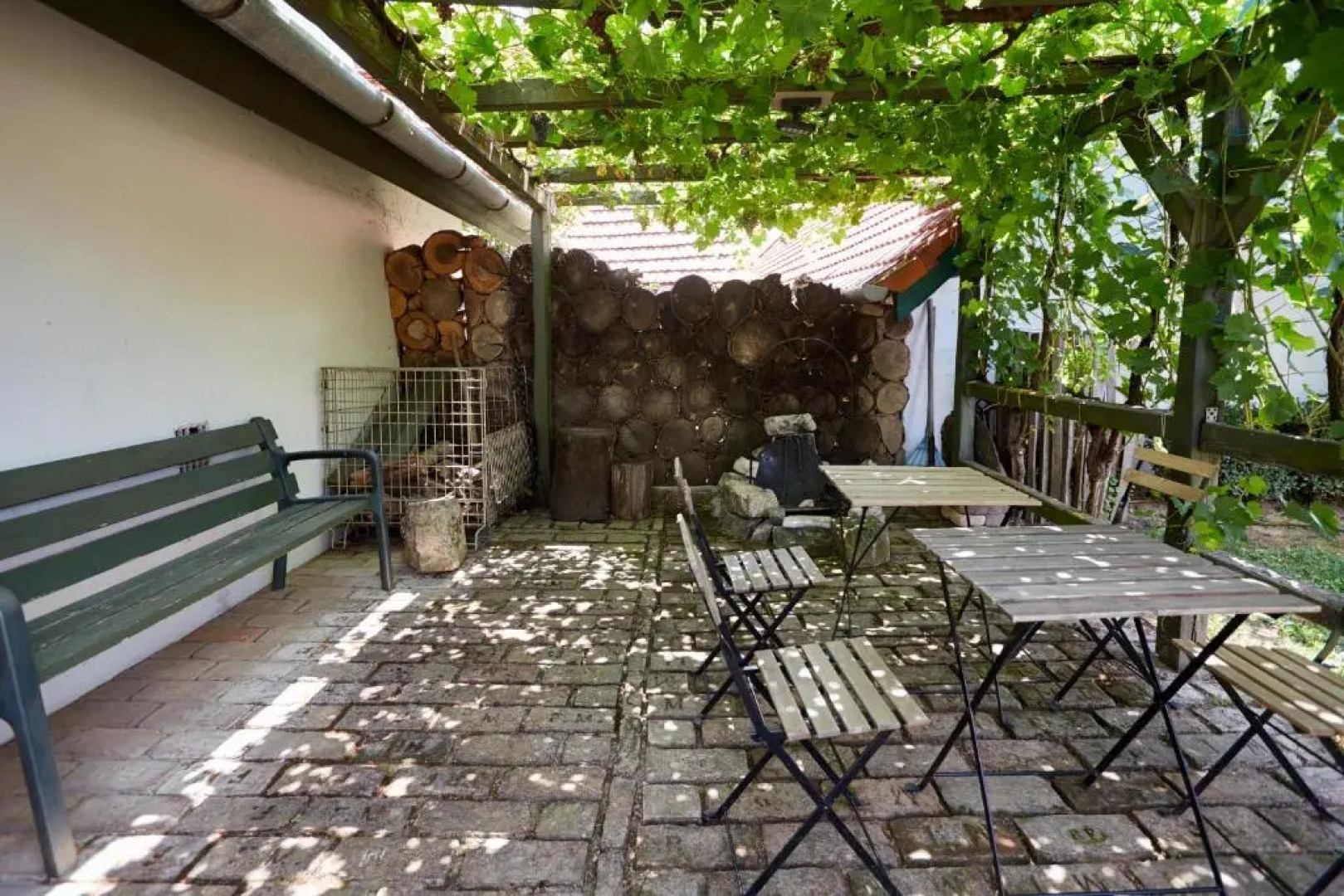 Troszt Pince Apartman