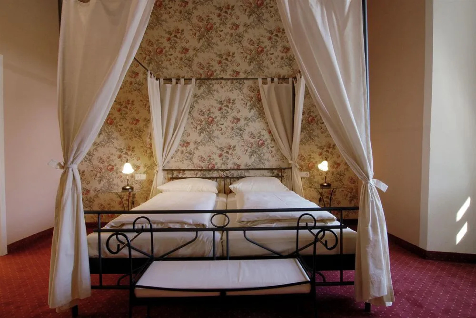 Mindness Hotel Bischofschloss