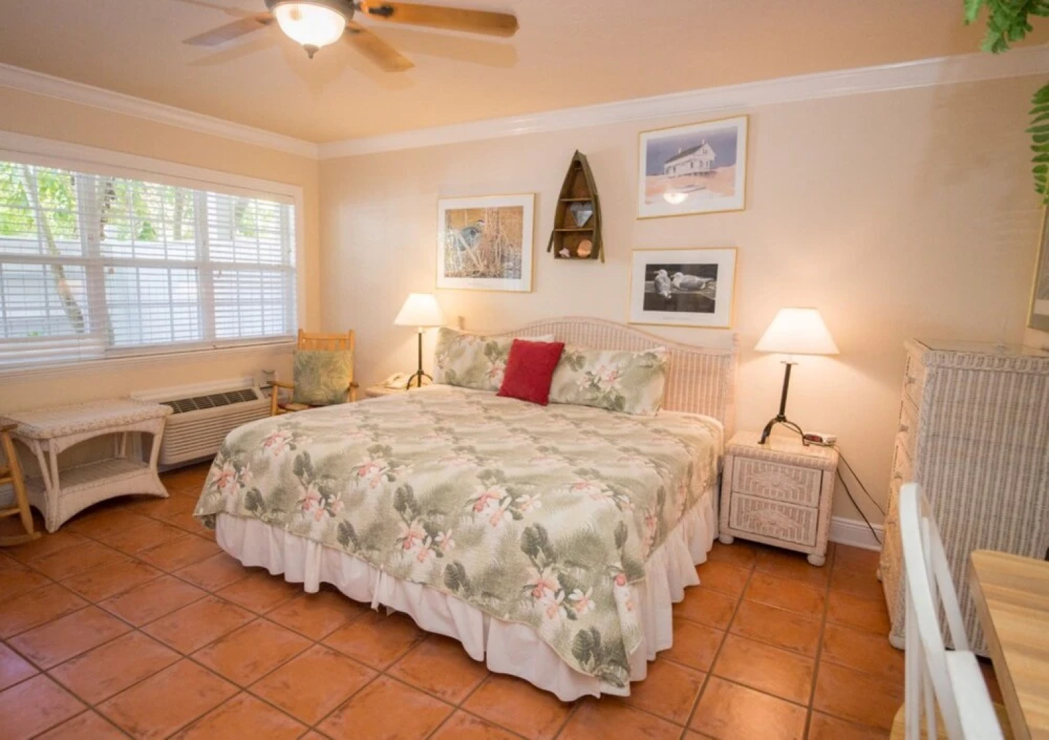 Tortuga Inn Beach Resort