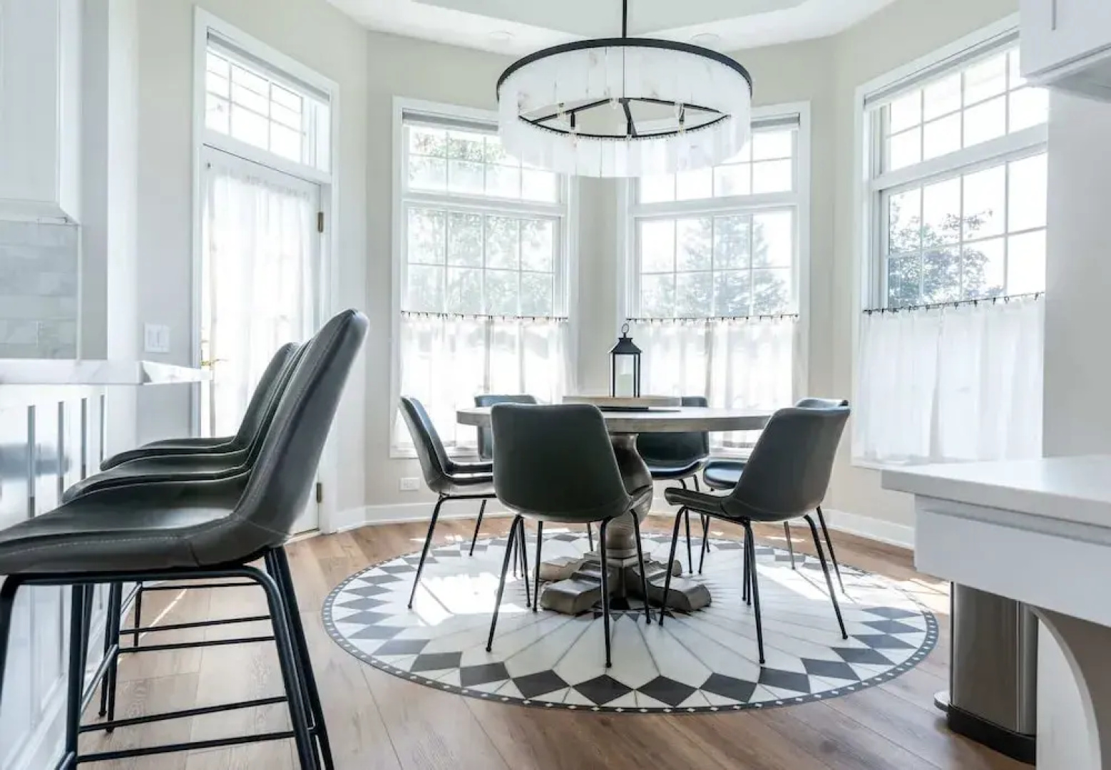 Tranquil Family Retreat - for 10!