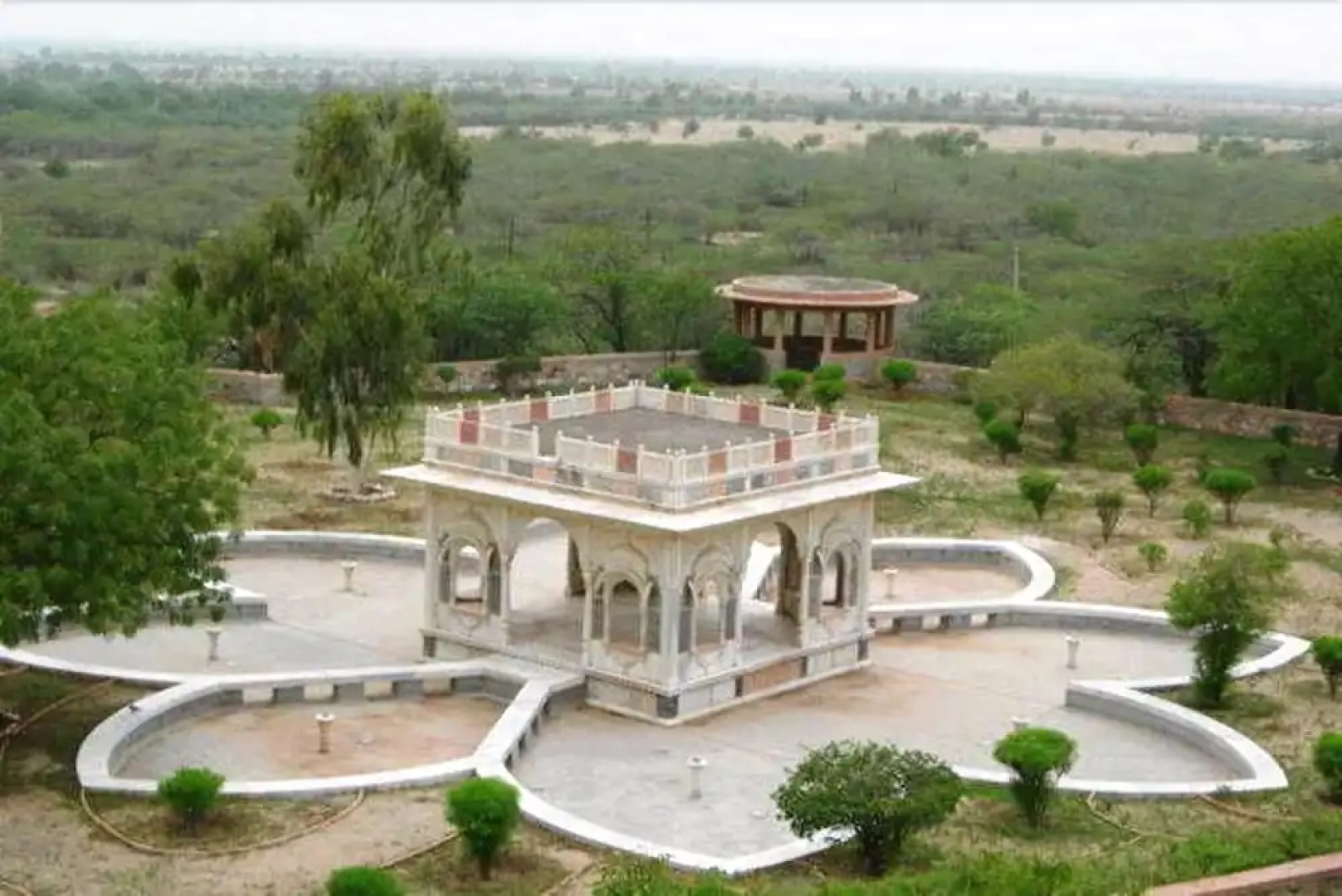 Sardar Samand Palace