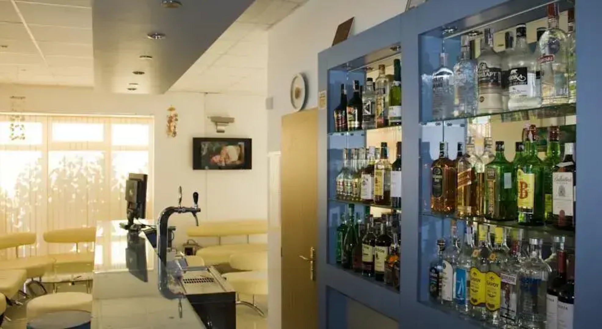 Sunny House Apart Hotel