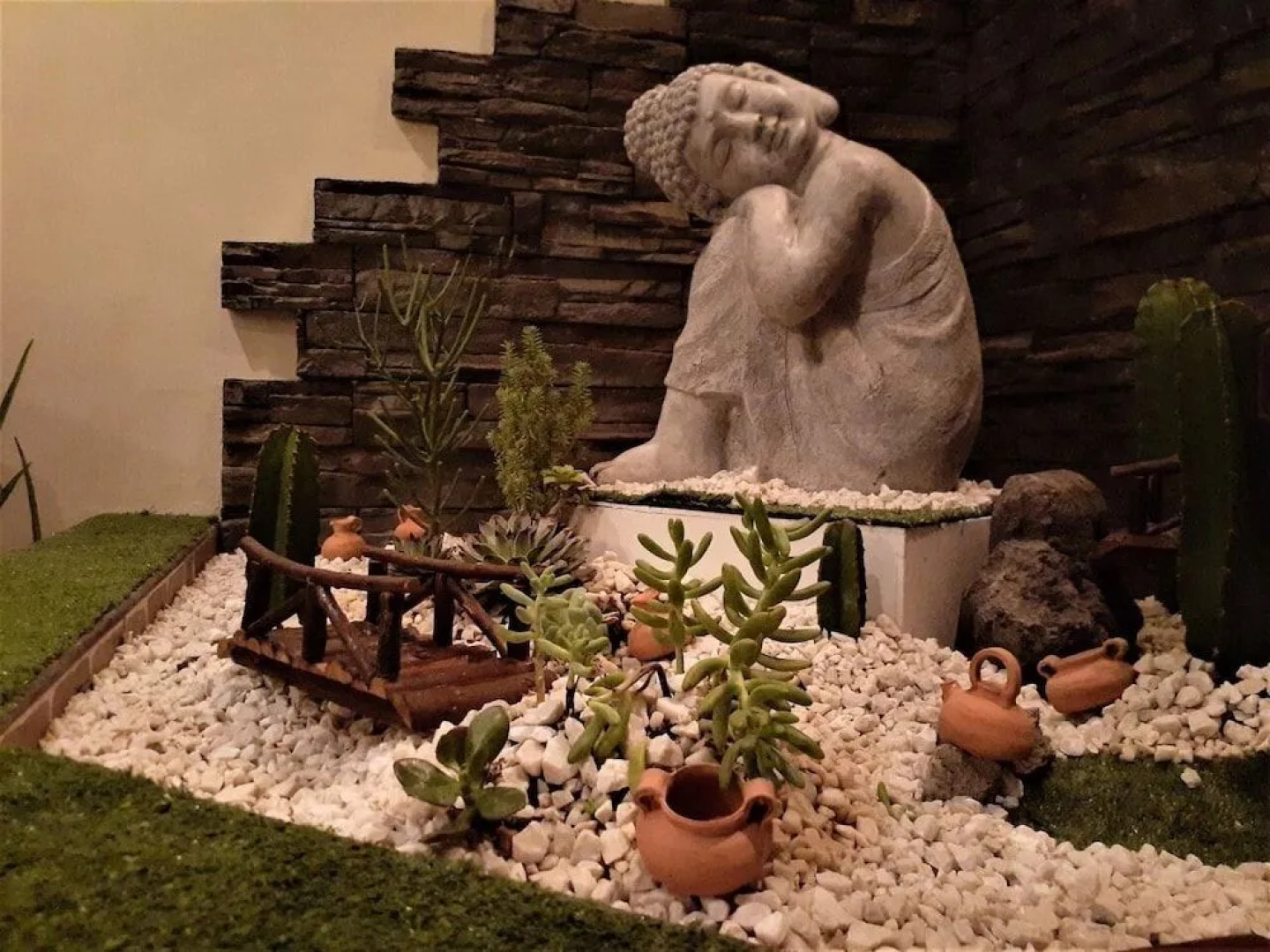 Hermes 205 Life Style