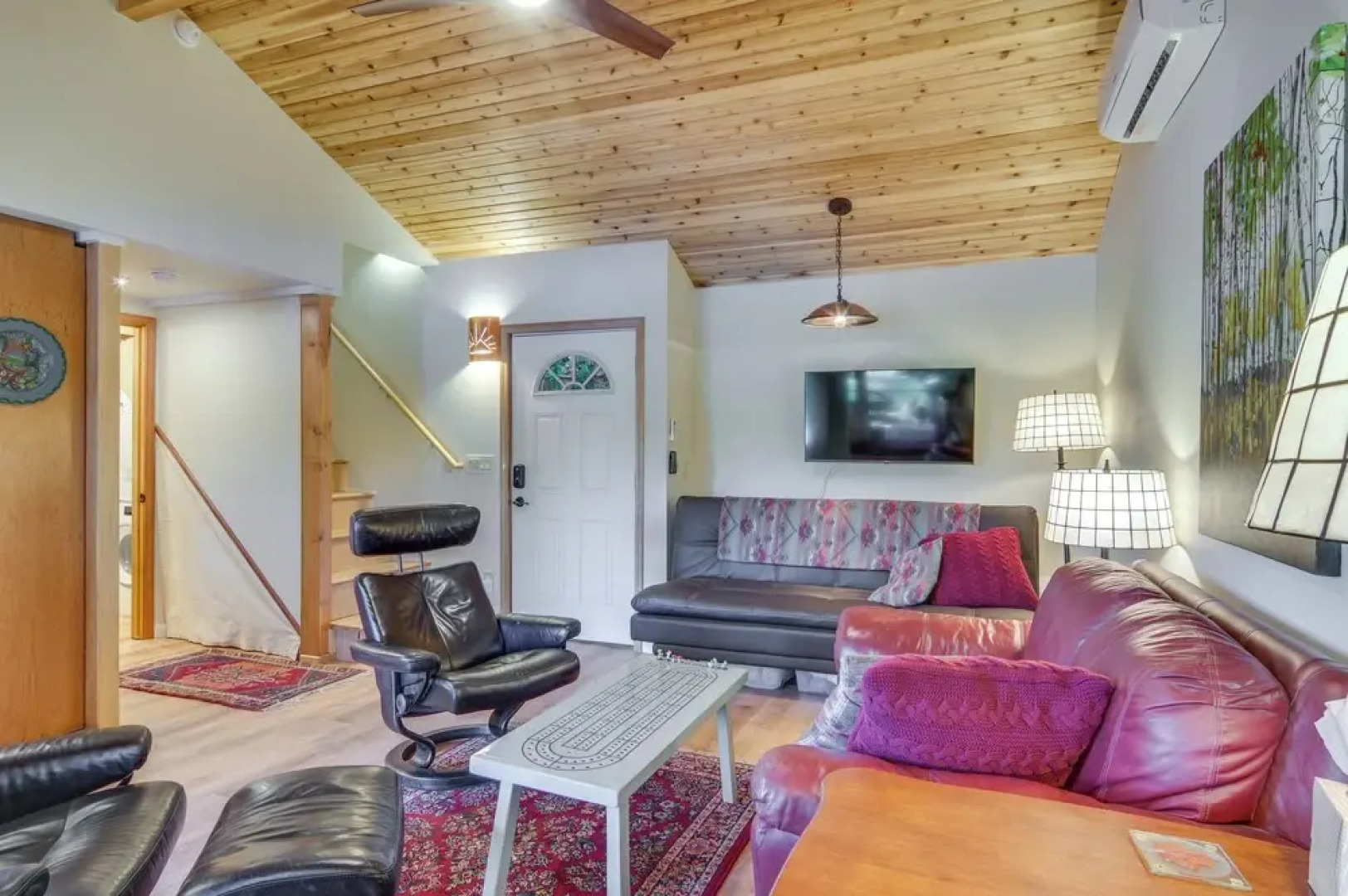 Lakefront Snohomish Cottage w/ Private Dock!