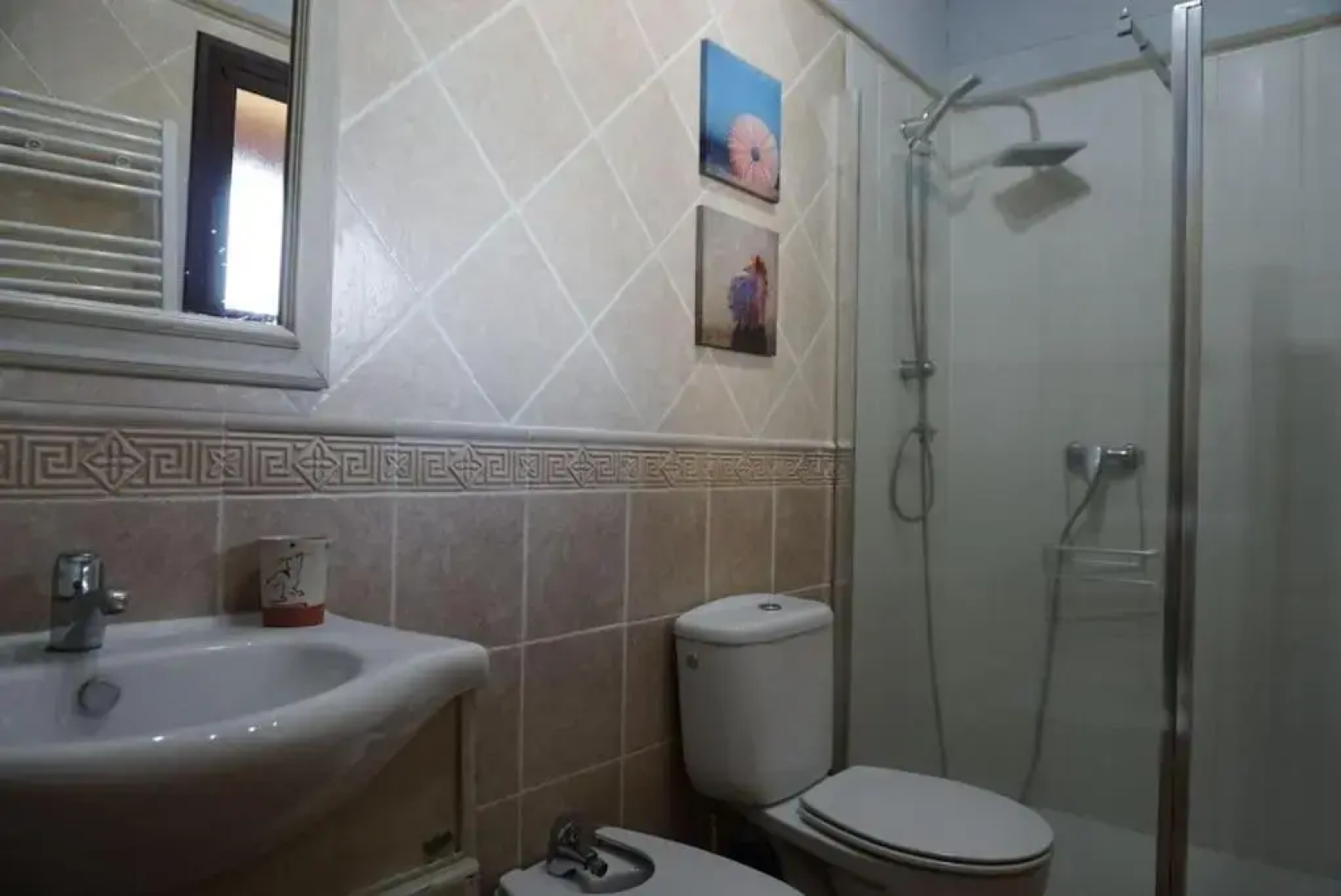 Eagles Nest - Massive townhouse with Pool with outstanding views