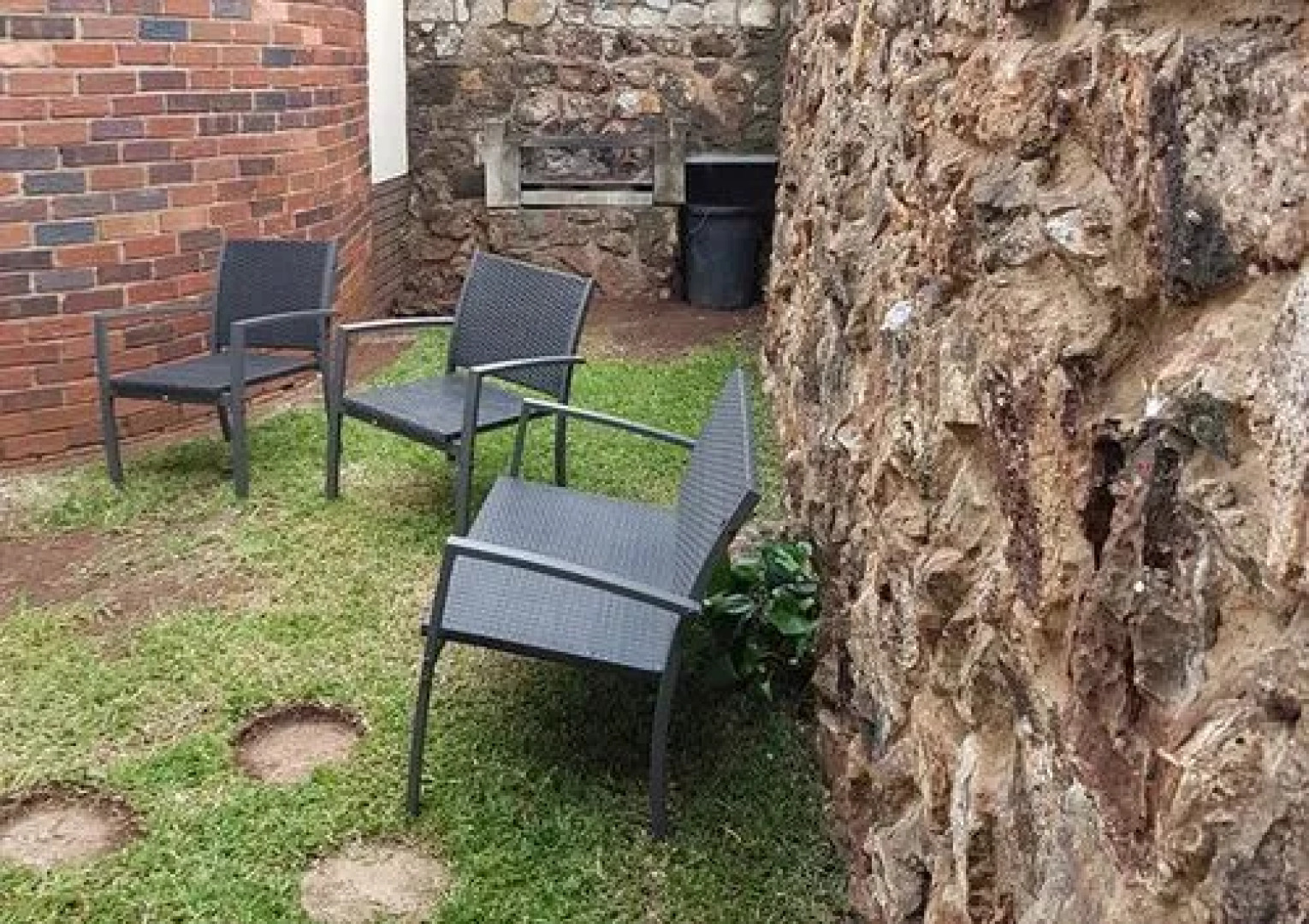 LightStone Guesthouse