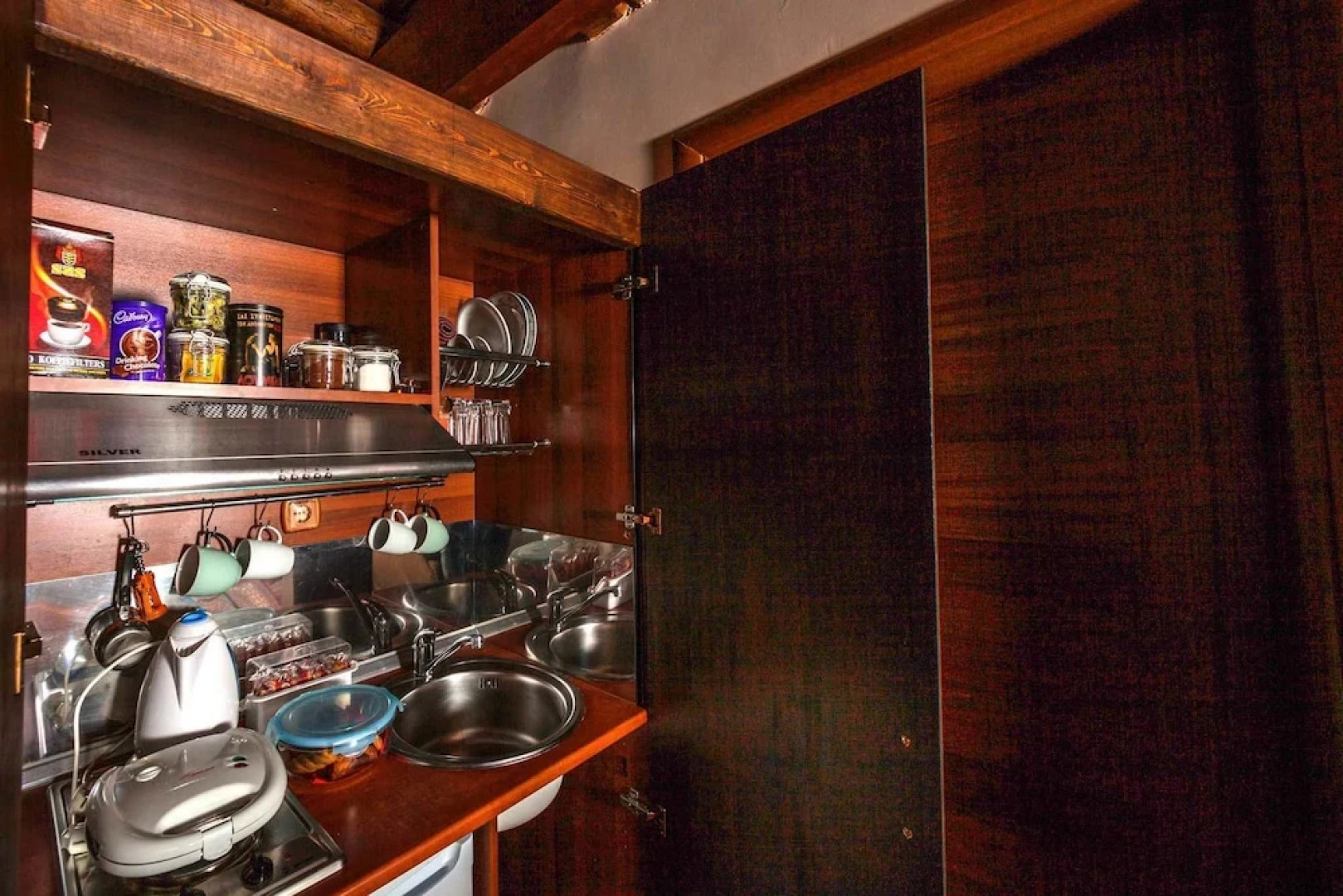 Pera Alonia Guest House