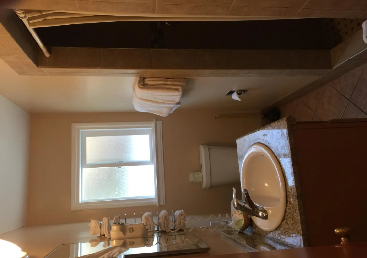 Holland Inn & Suites