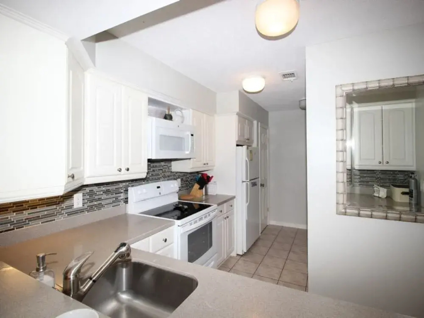 31 Springwood Villa 2 Br villa by RedAwning