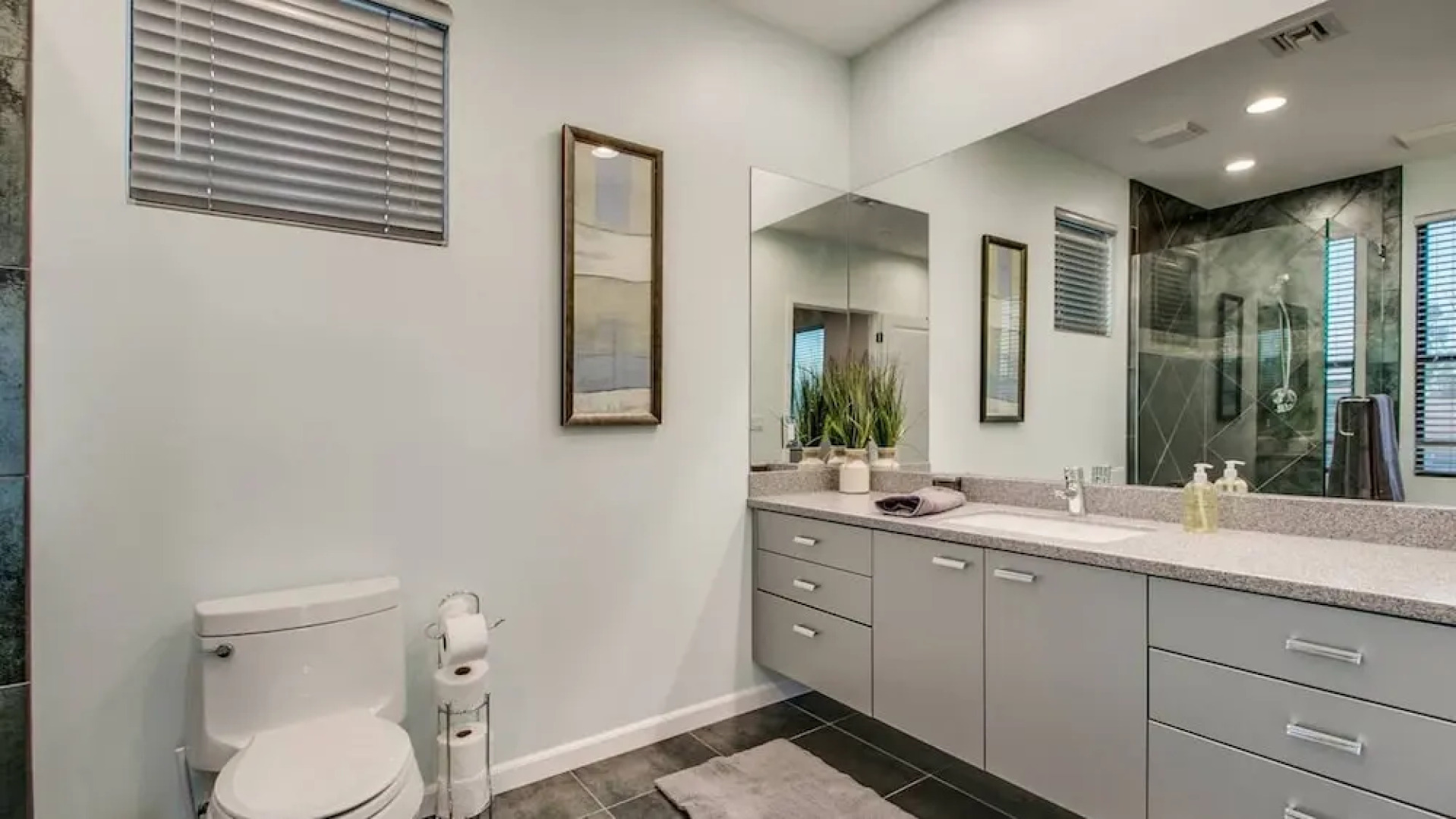 Luxe 4 Bdrm W/pool and Spa on Golf Course Lot!