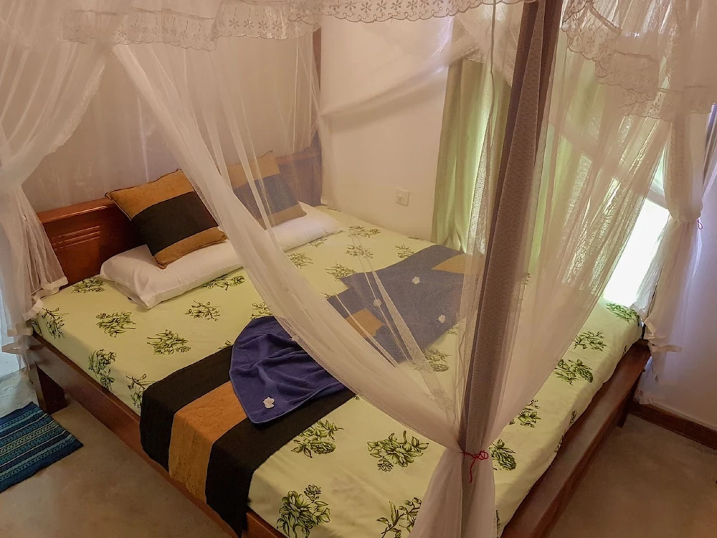 White Villa Beach Resort