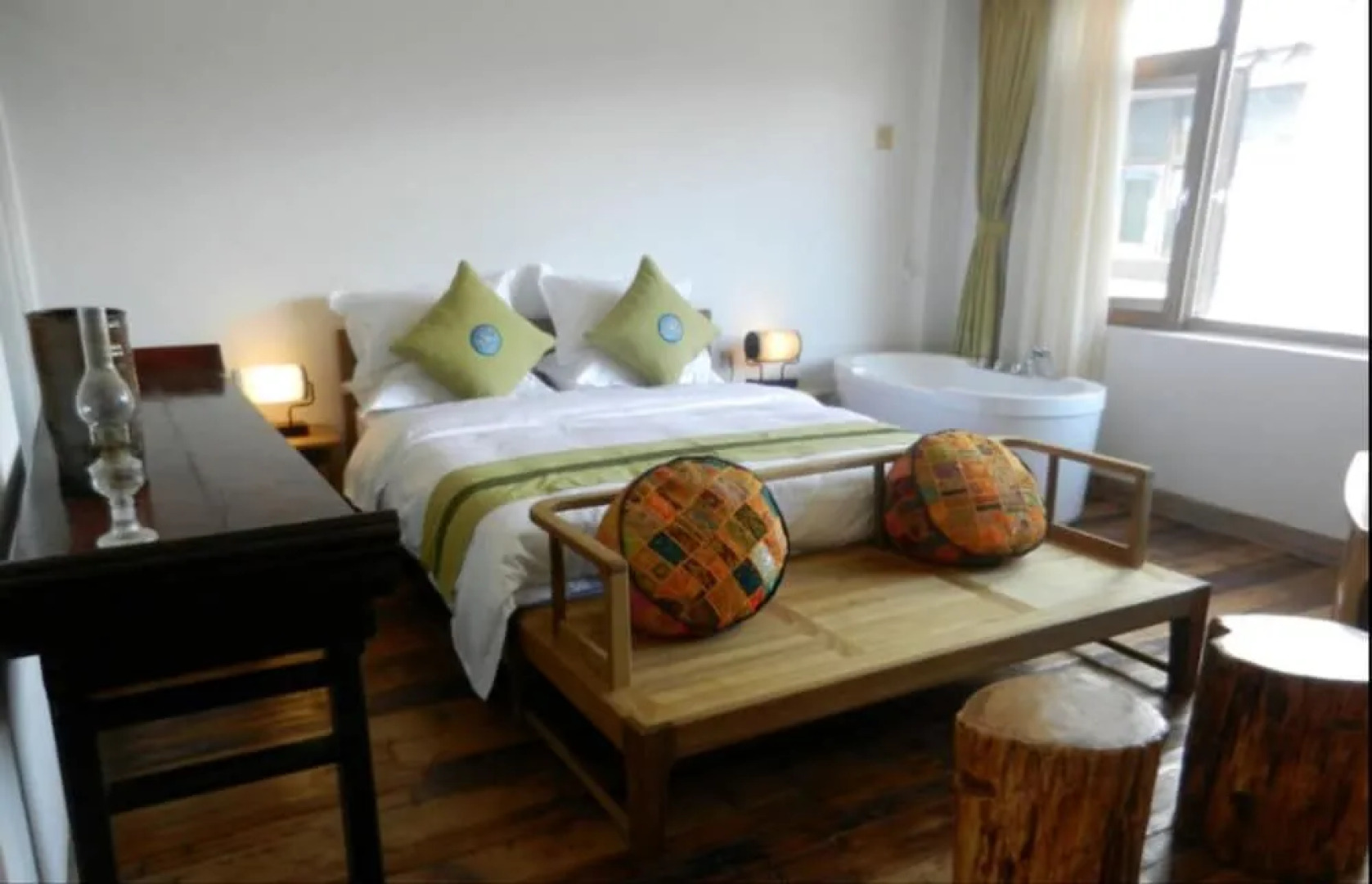 Chuxiong Courtyard China Theme Hostel