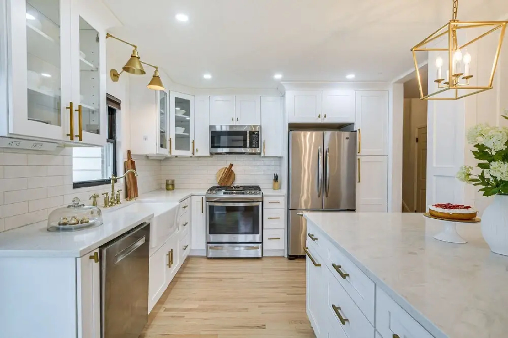 Family-friendly Villa Park Home: 16 Mi to Chicago!, Villa Park