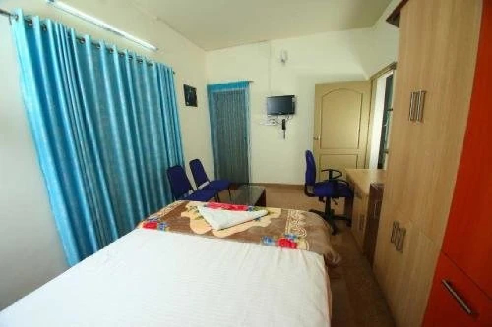 Global Backwaters Resort