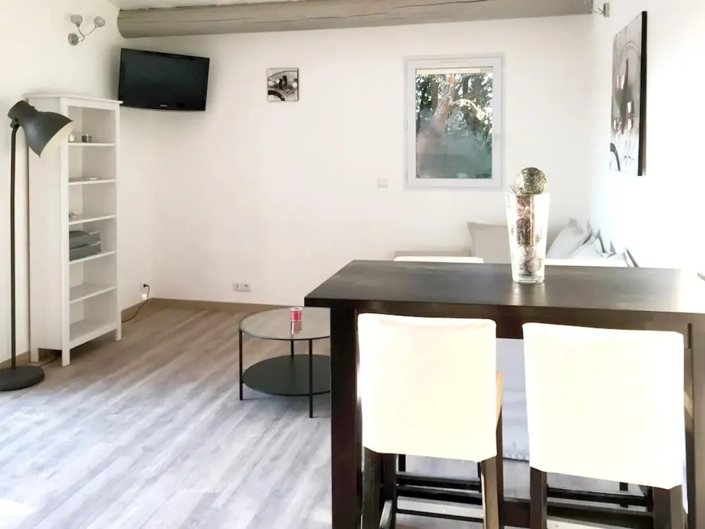 House With 2 Bedrooms in Venasque, With Wonderful Mountain View, Pool