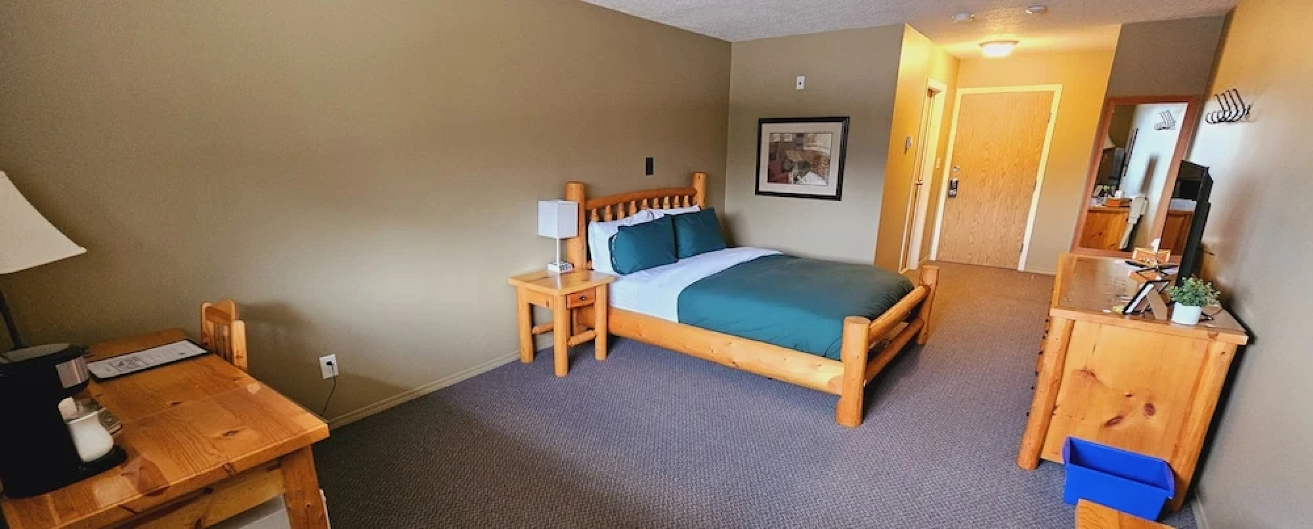 Raven's Nest Hotel