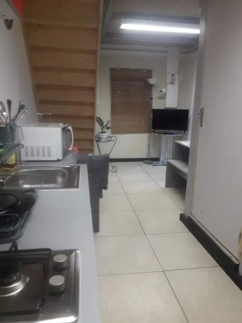 Apartment With one Bedroom in Saint-gilles les Bains, With Wonderful sea View, Balcony and Wifi- Near the Beach