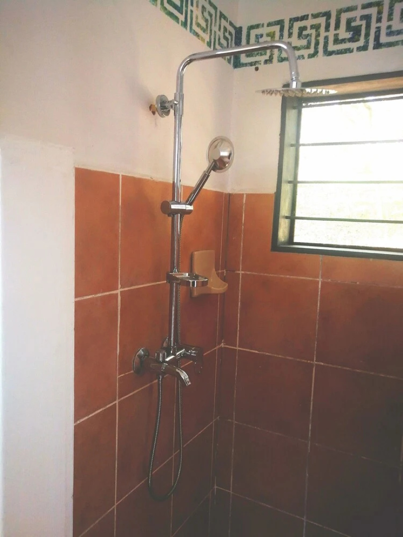 Stunning 1-bed House in Siavonga