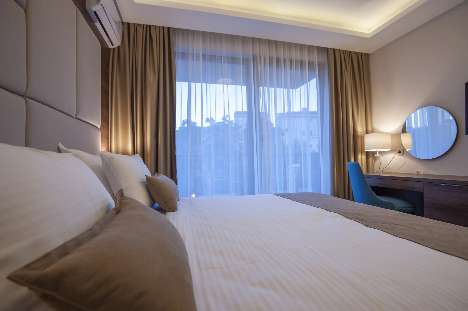 Отель Twelve by Aycon