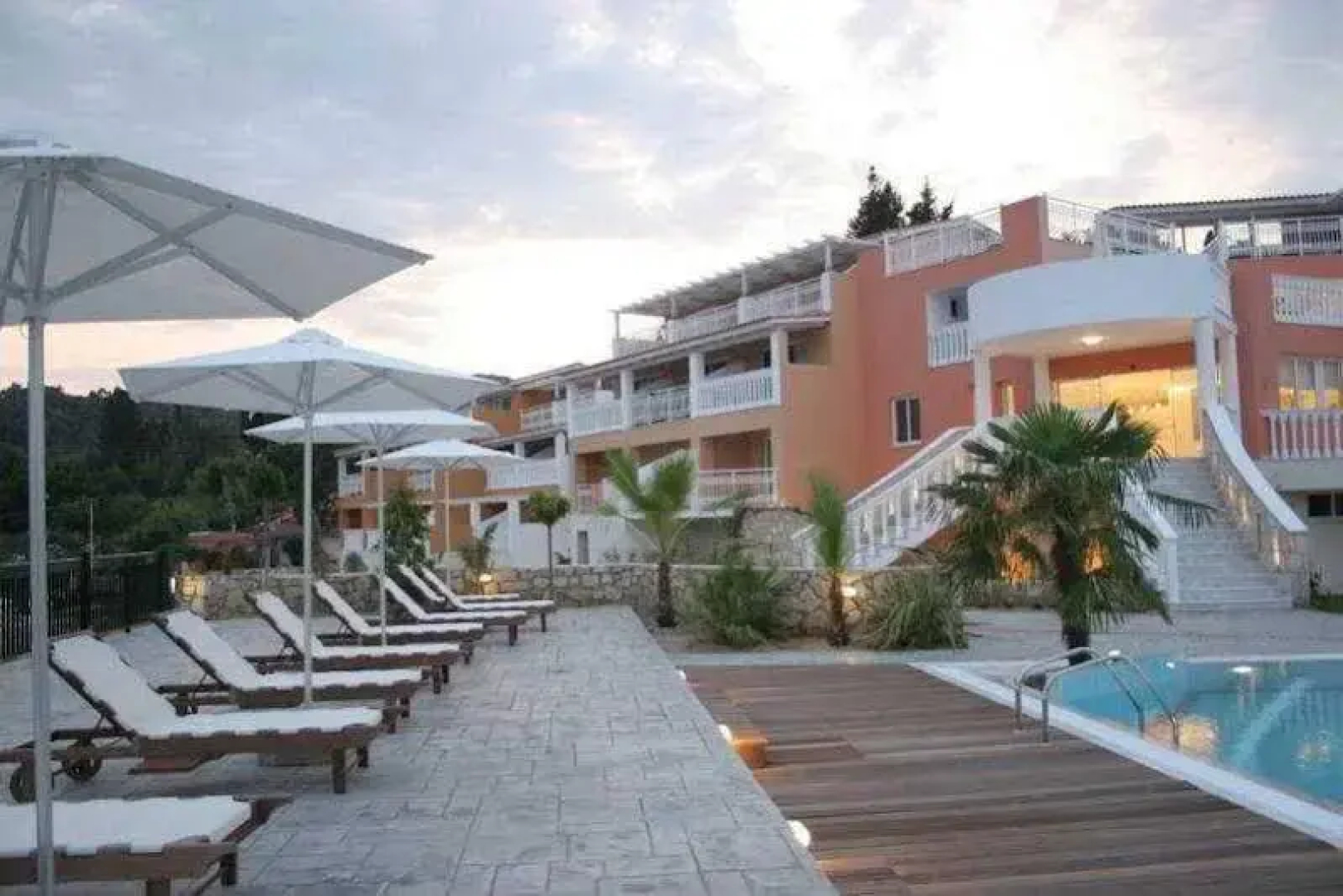Belvedere Luxury Suites