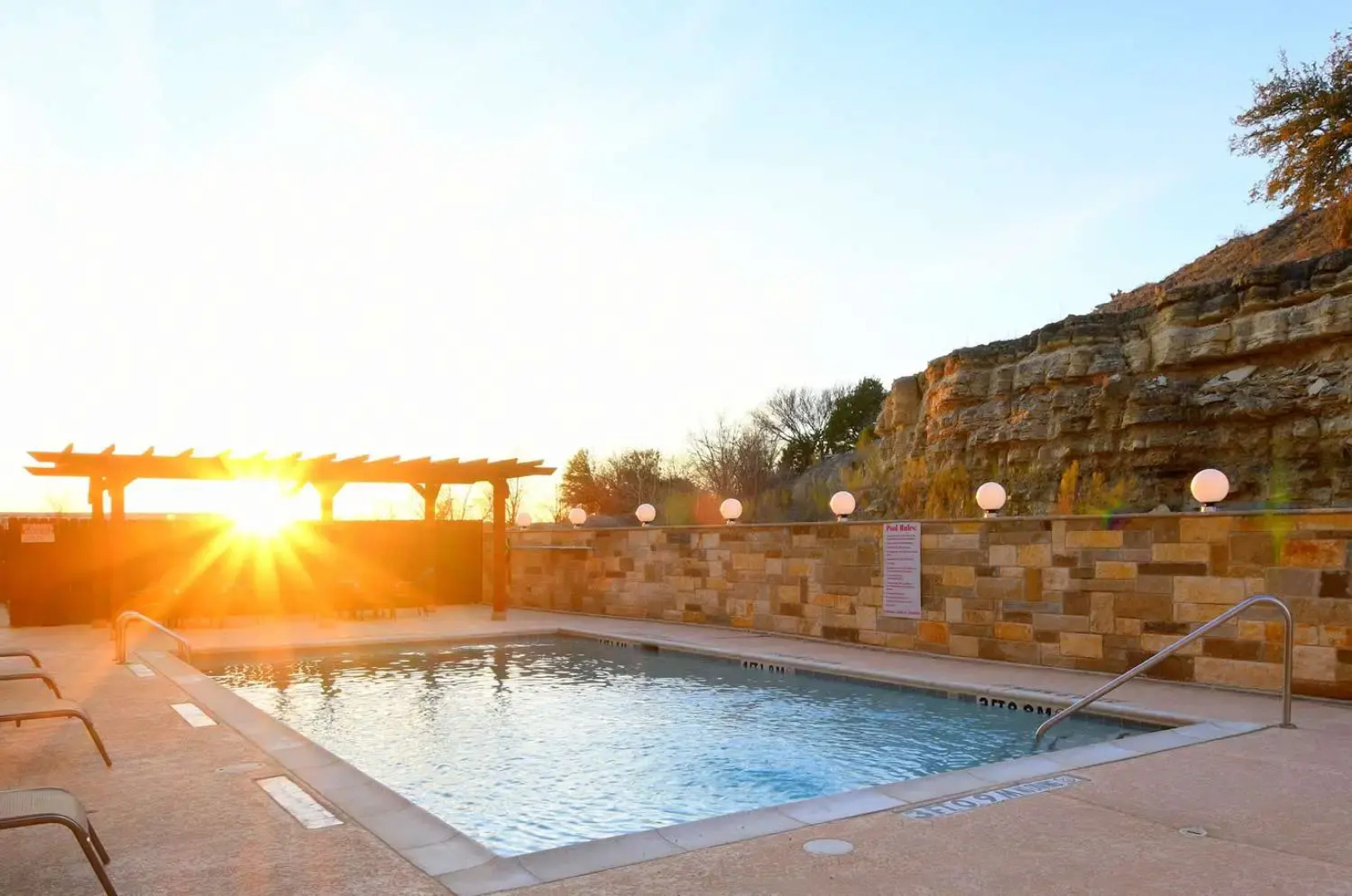 Baymont Inn & Suites by Wyndham Glen Rose