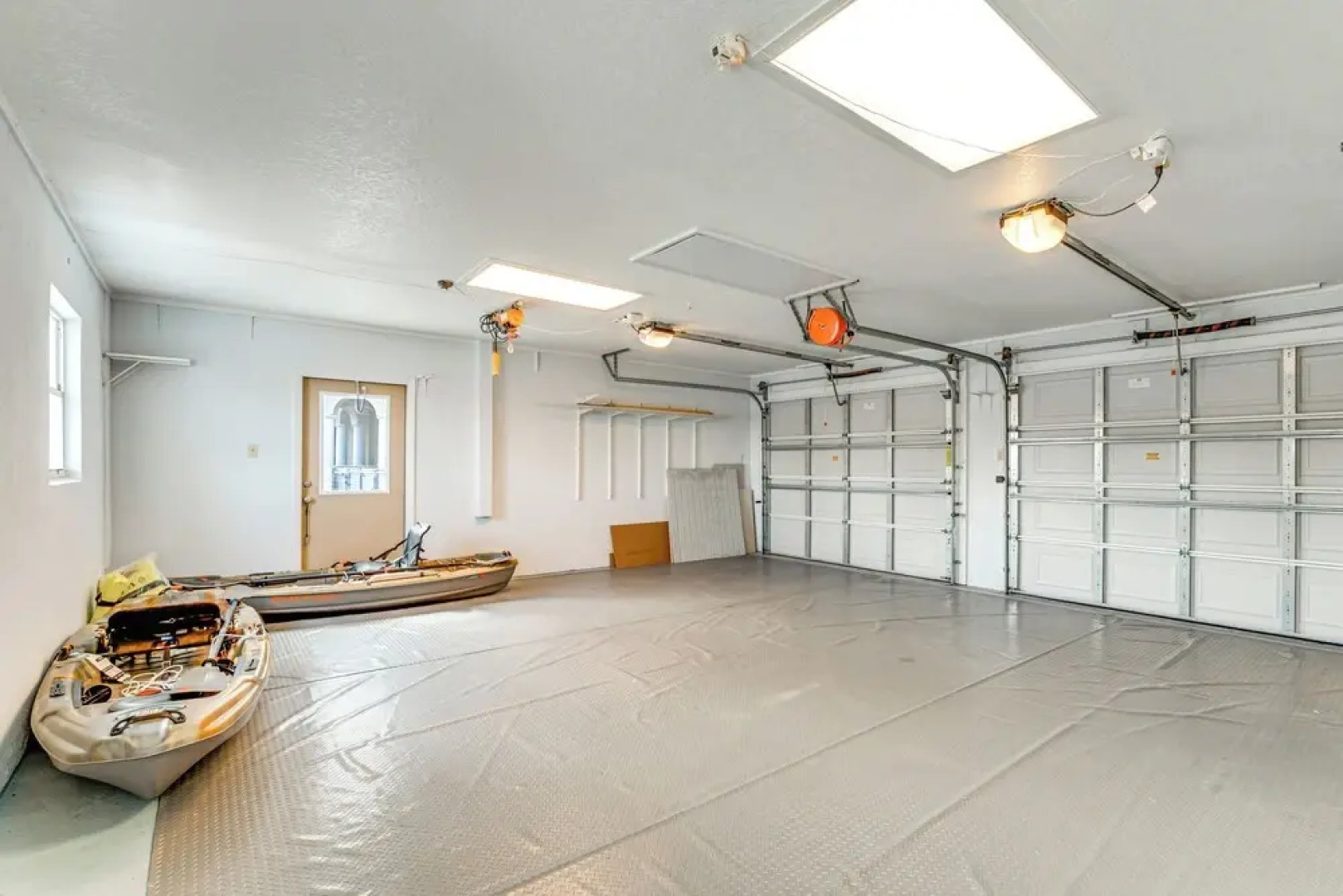 Waterfront Gem: Crystal River Family Home