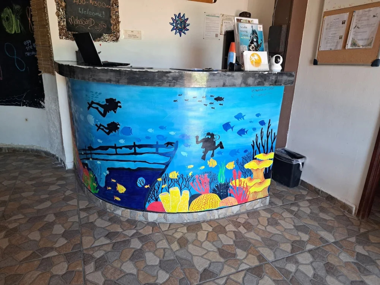 Maha Sand Suites Hostel & Hotel