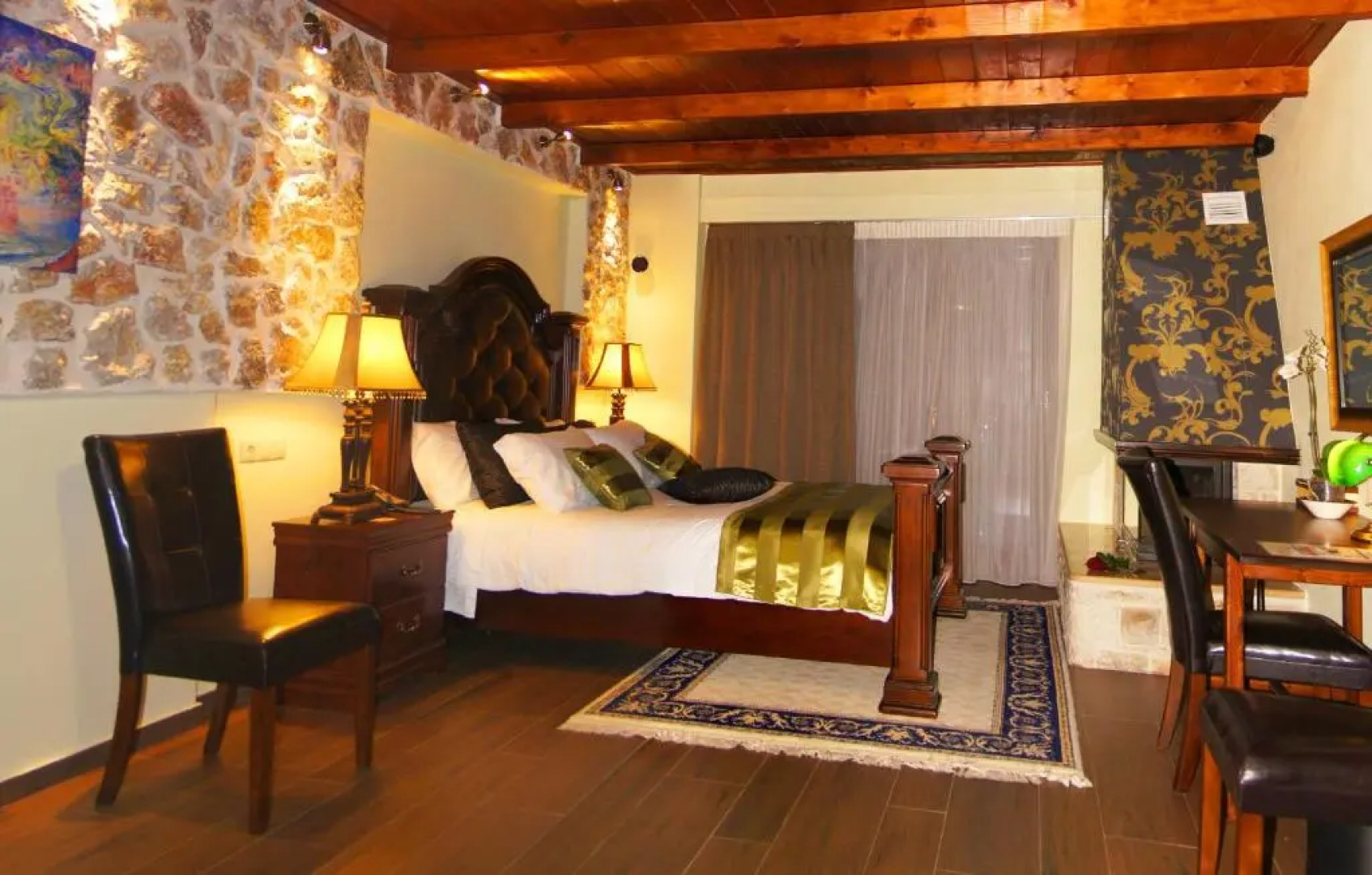 Arhontopetra Suites & Spa