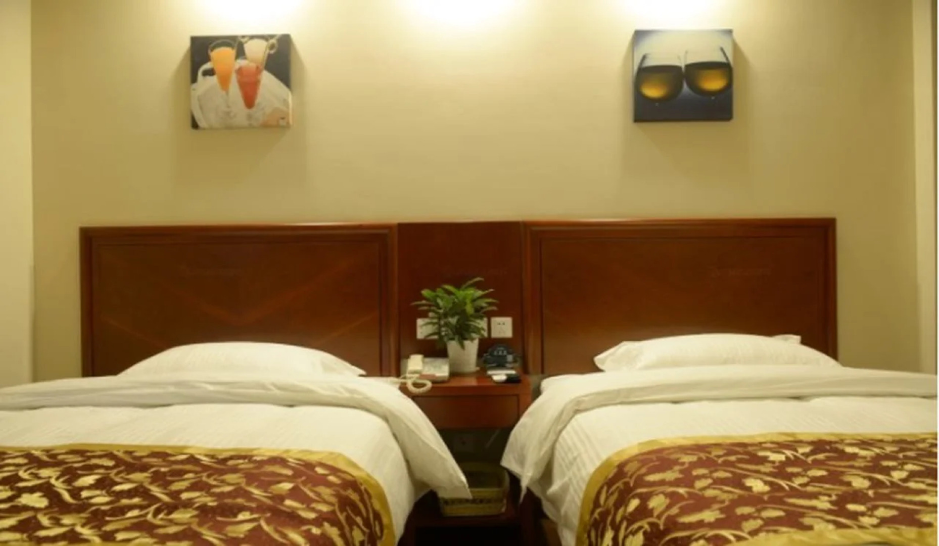 GreenTree Inn Tai’an East Railway Station Caiyuan Street Express Hotel