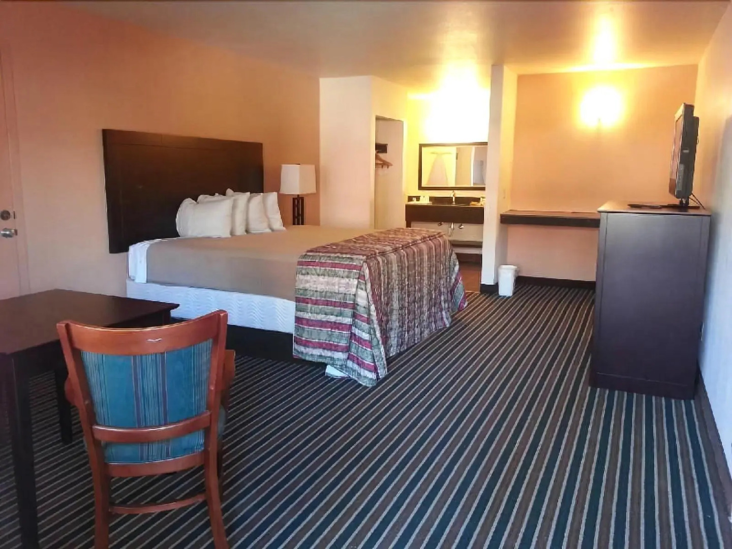 Palm Aire Hotel and Suites Weslaco