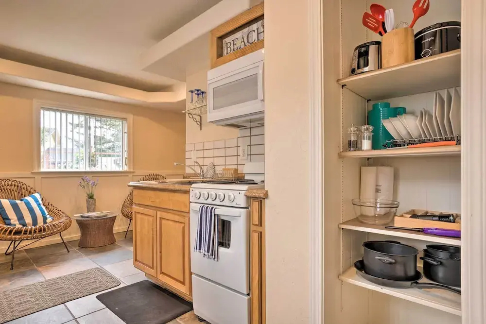 Brookings Vacation Rental Studio - Walk to Town!